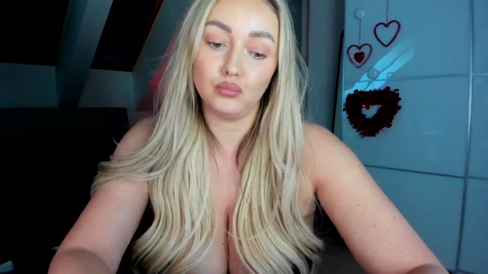 Gallery image thumbnail from Mi_Ha's myfreecams stream on, 02/10/2026, 15:40 image 18 of 20
