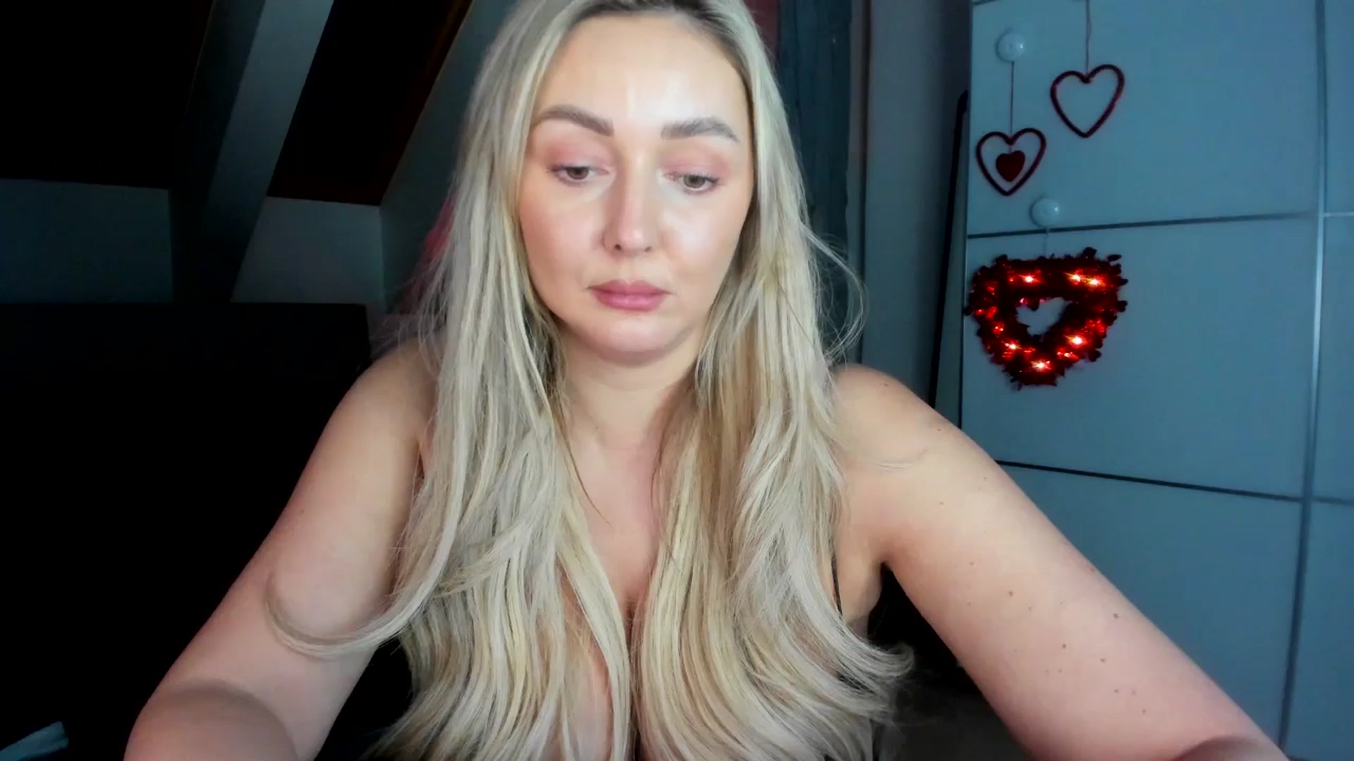 Gallery image thumbnail from Mi_Ha's myfreecams stream on, 02/10/2026, 16:55 image 17 of 20