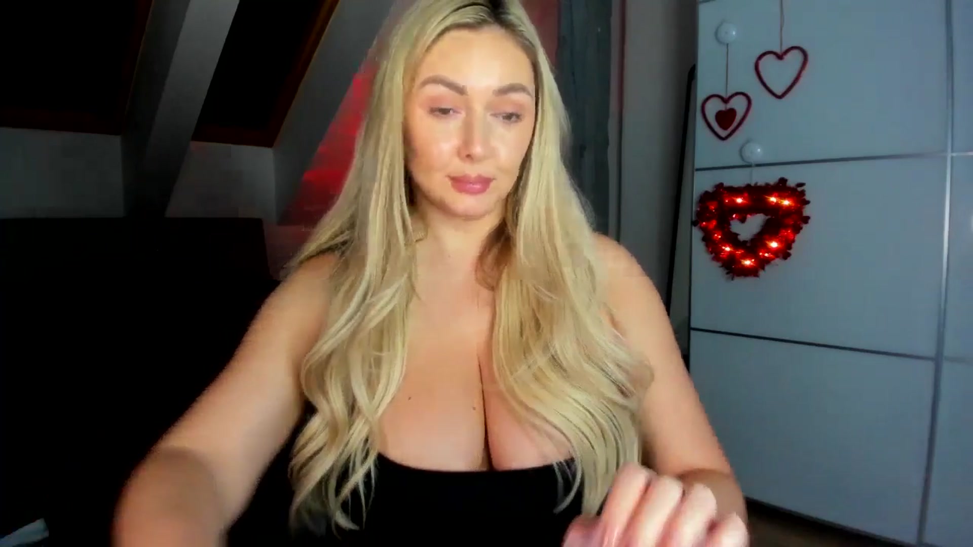 Gallery image thumbnail from Mi_Ha's myfreecams stream on, 02/10/2026, 16:55 image 7 of 20