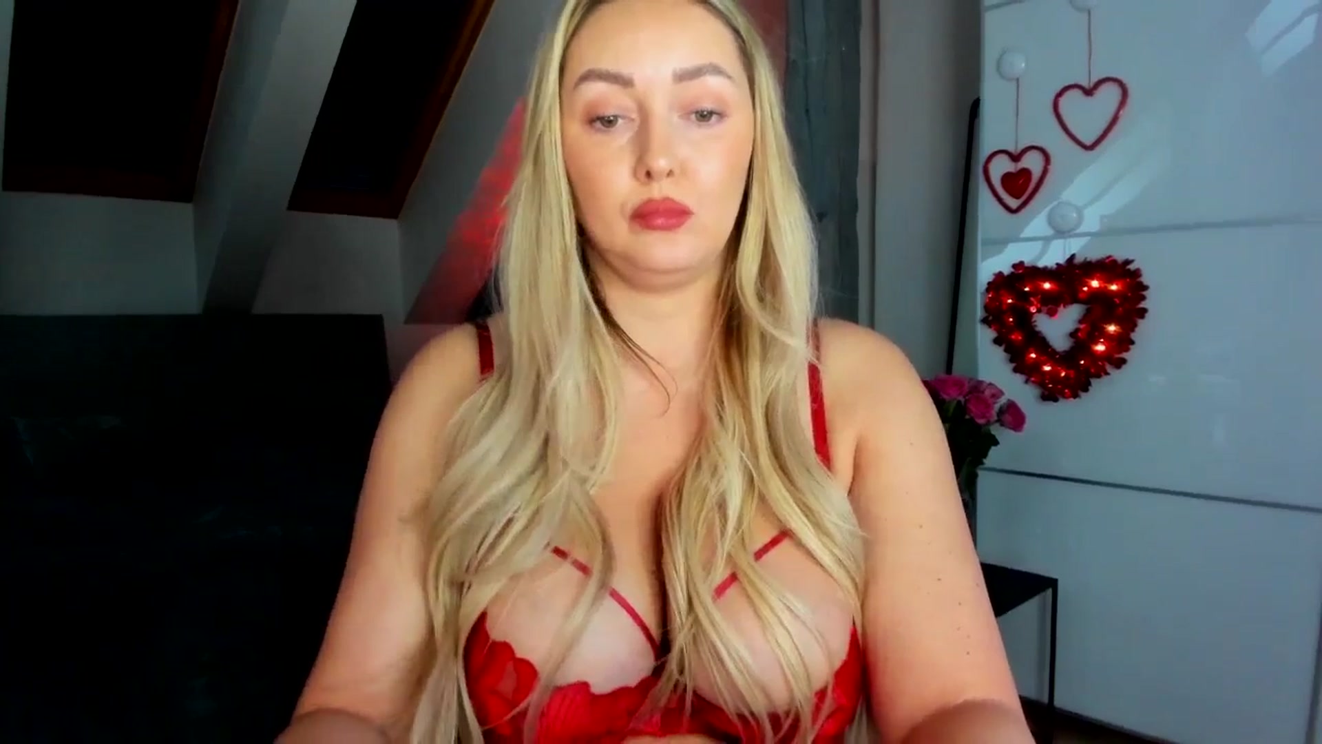 Gallery image thumbnail from Mi_Ha's myfreecams stream on, 02/14/2026, 15:45 image 14 of 20