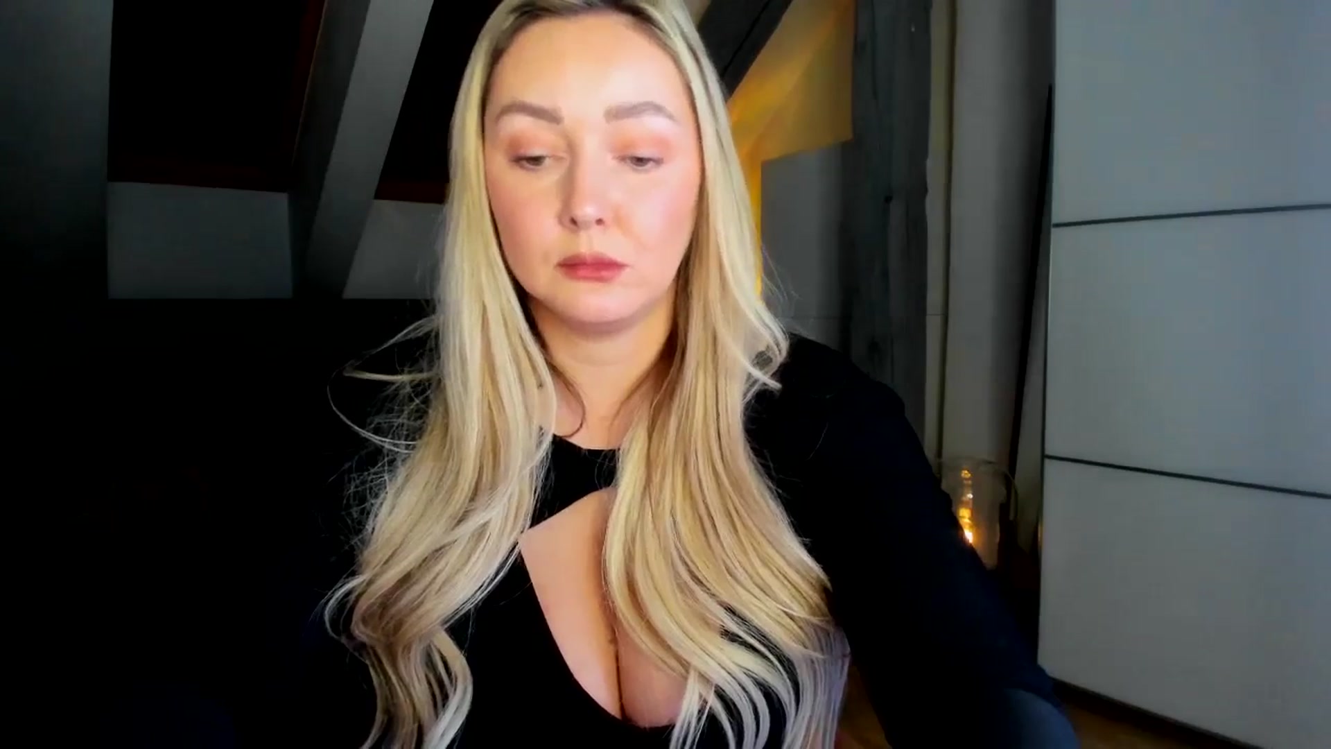 Gallery image thumbnail from Mi_Ha's myfreecams stream on, 02/18/2026, 17:14 image 3 of 20