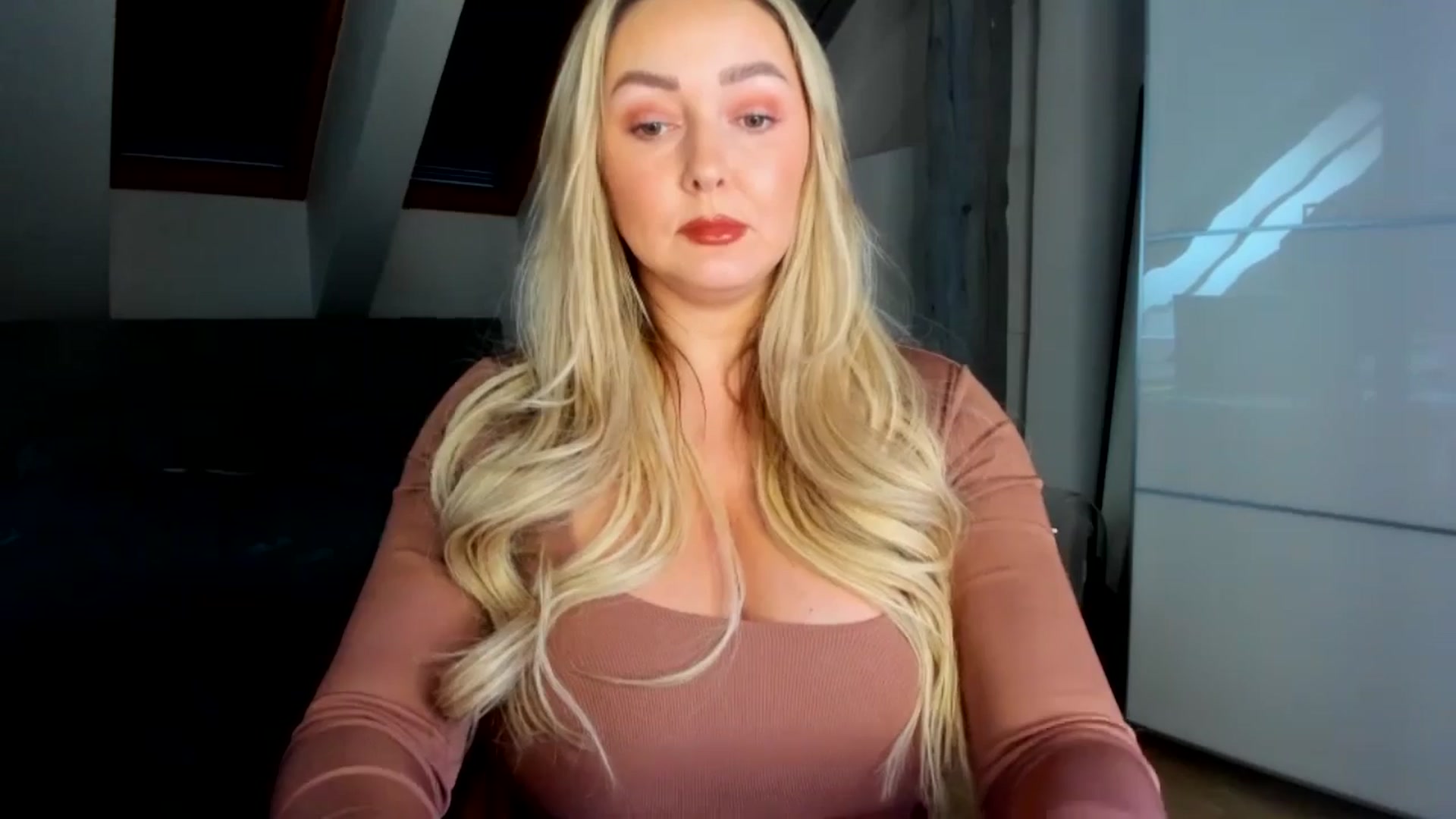 Gallery image thumbnail from Mi_Ha's myfreecams stream on, 02/20/2026, 14:39 image 8 of 20