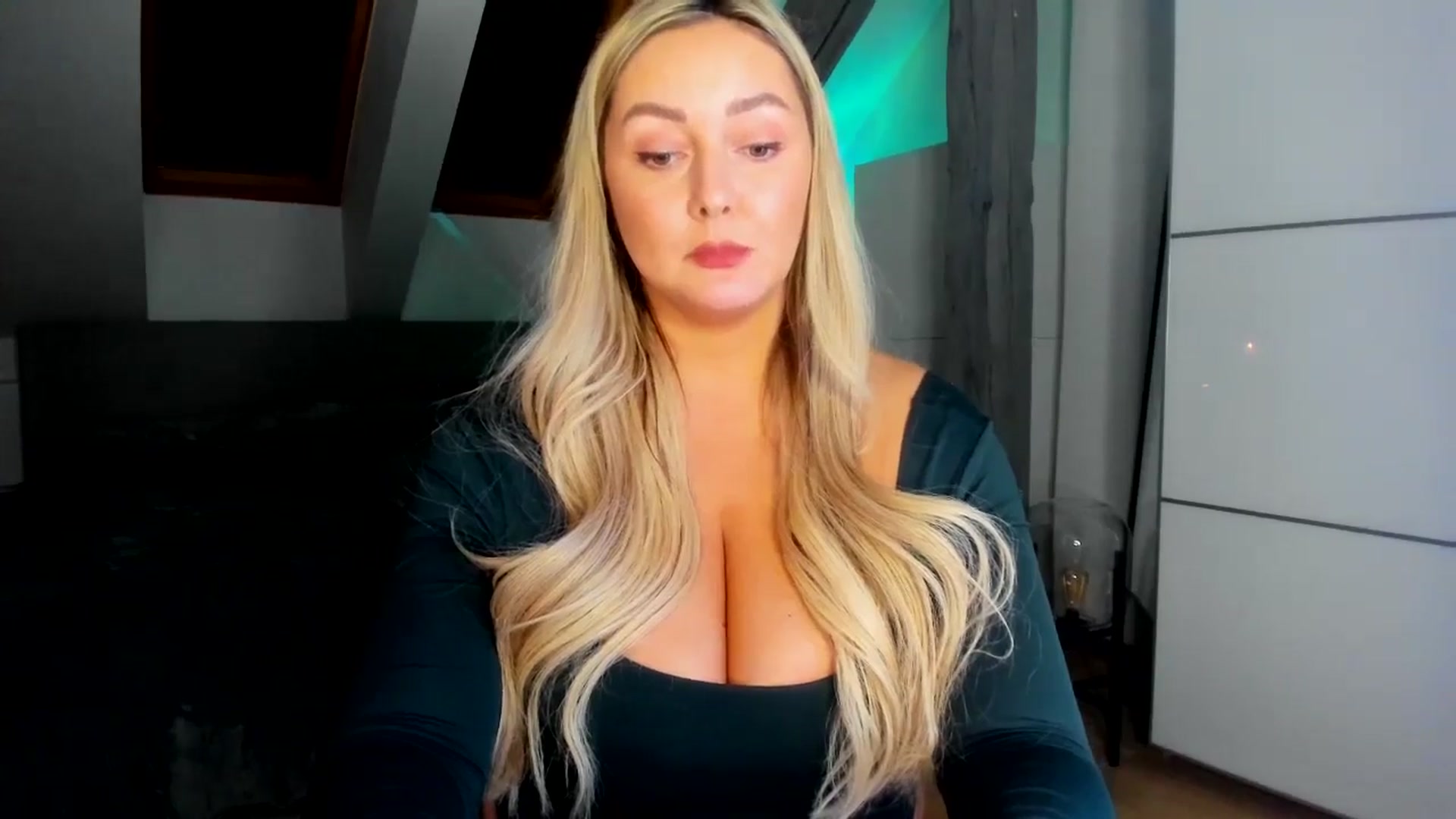 Gallery image thumbnail from Mi_Ha's myfreecams stream on, 02/24/2026, 18:06 image 19 of 20