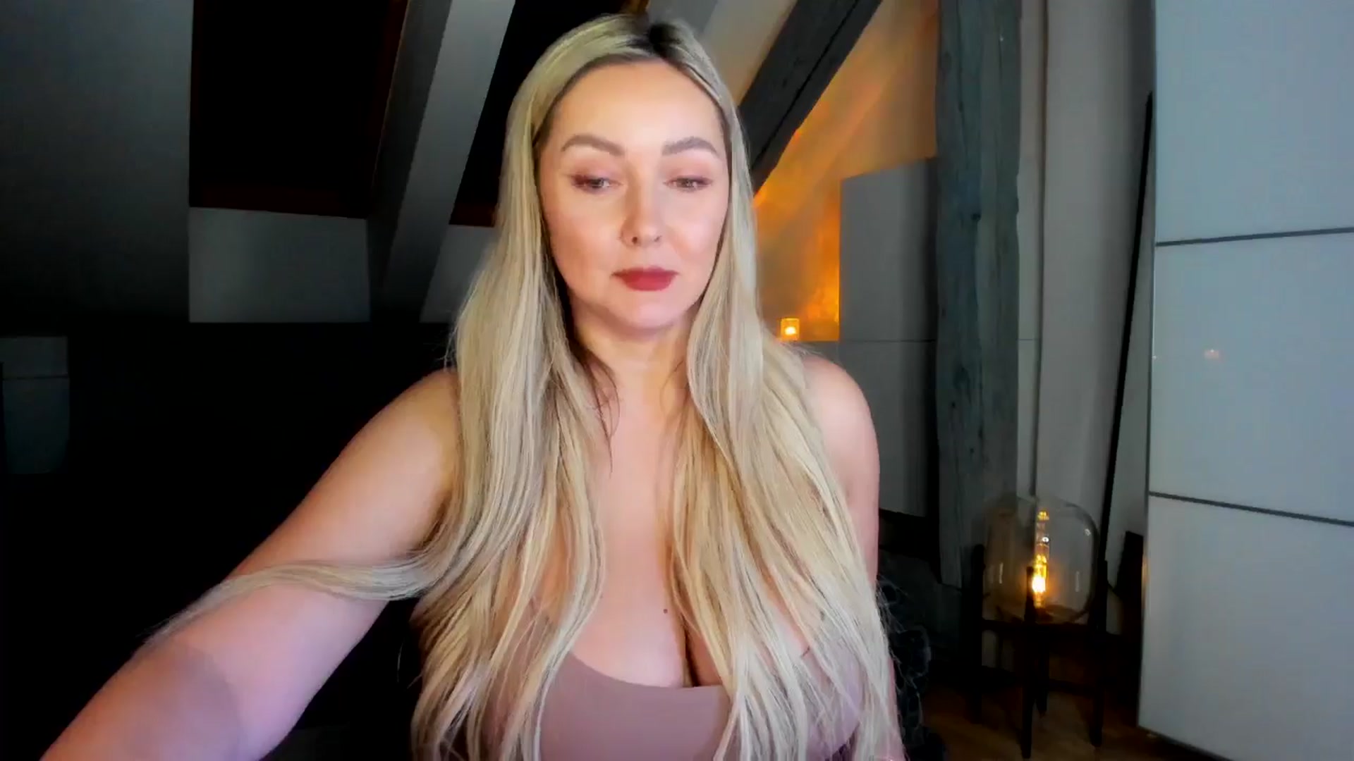 Gallery image thumbnail from Mi_Ha's myfreecams stream on, 03/02/2026, 19:55 image 3 of 20