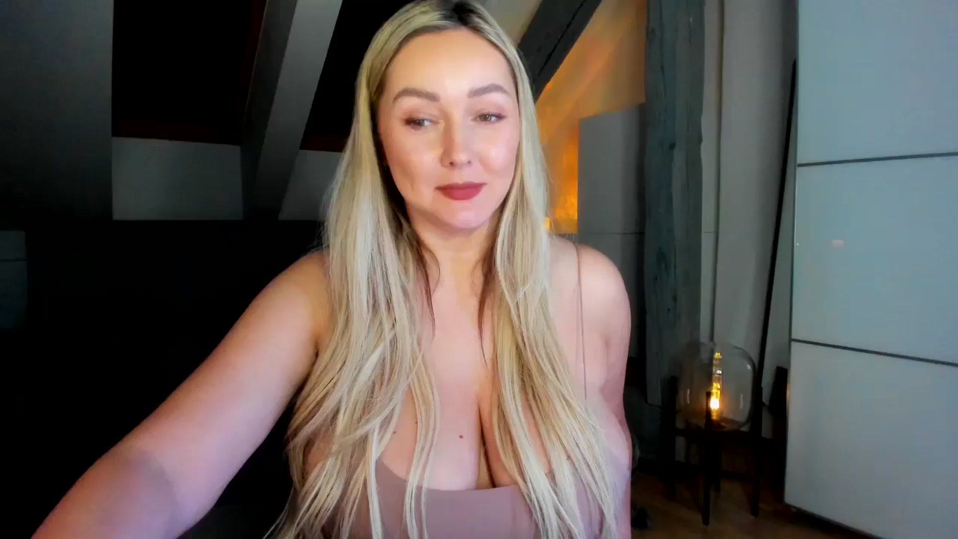 Gallery image thumbnail from Mi_Ha's myfreecams stream on, 03/02/2026, 20:19 image 4 of 20