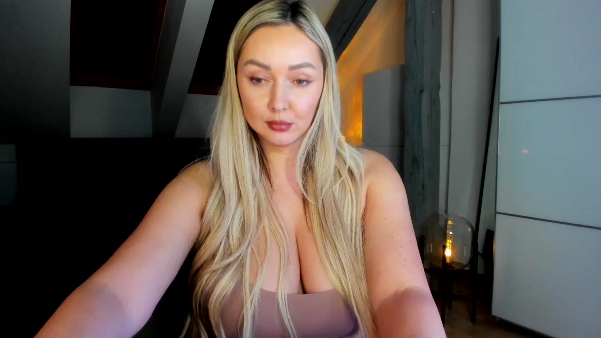 Gallery image thumbnail from Mi_Ha's myfreecams stream on, 03/02/2026, 21:01 image 3 of 20