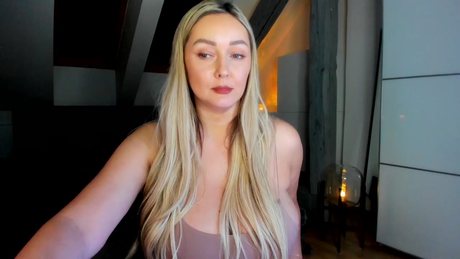 Gallery image thumbnail from Mi_Ha's myfreecams stream on, 03/02/2026, 21:01 image 5 of 20