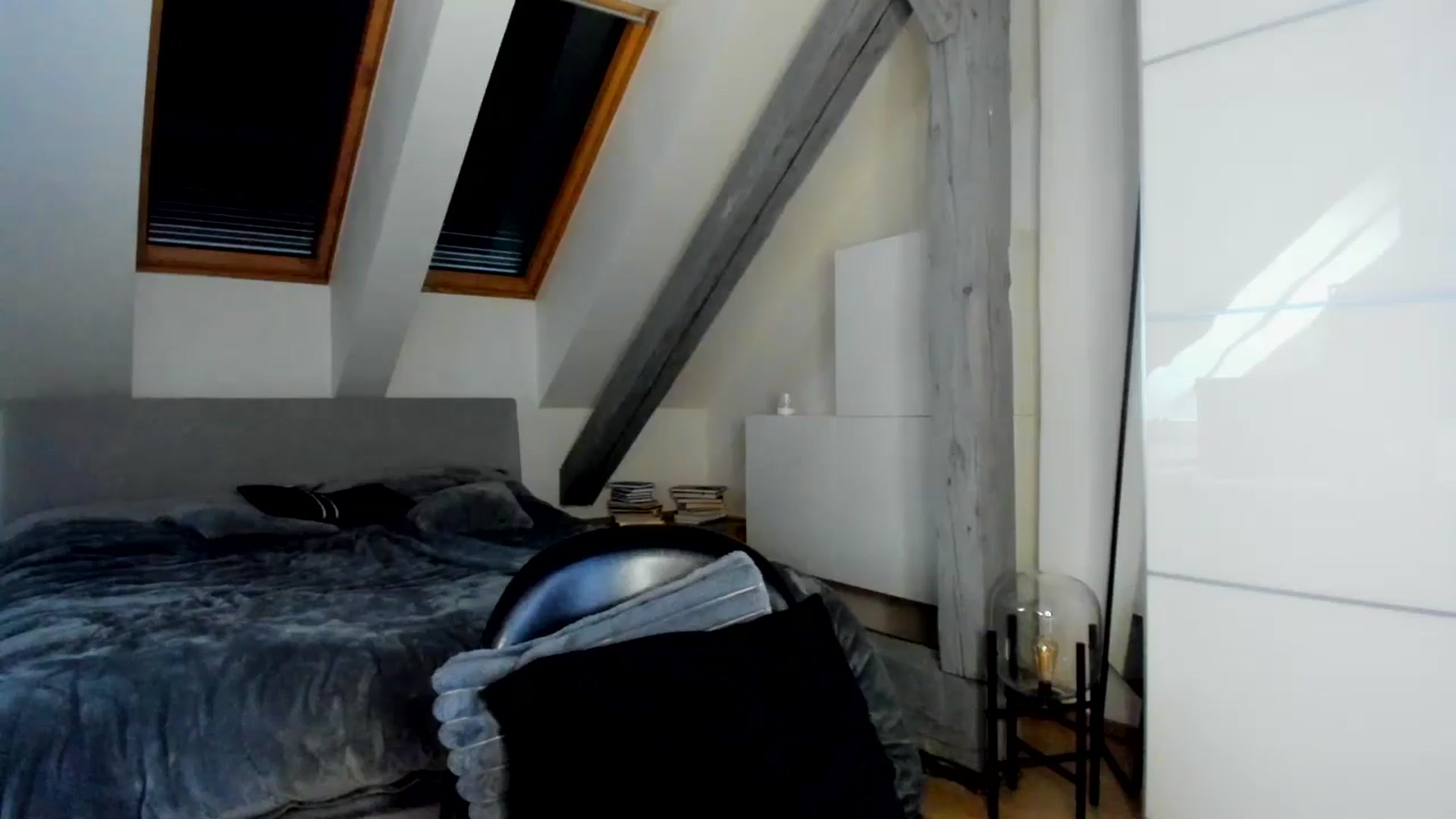 Gallery image thumbnail from Mi_Ha's myfreecams stream on, 03/03/2026, 15:39 image 15 of 20