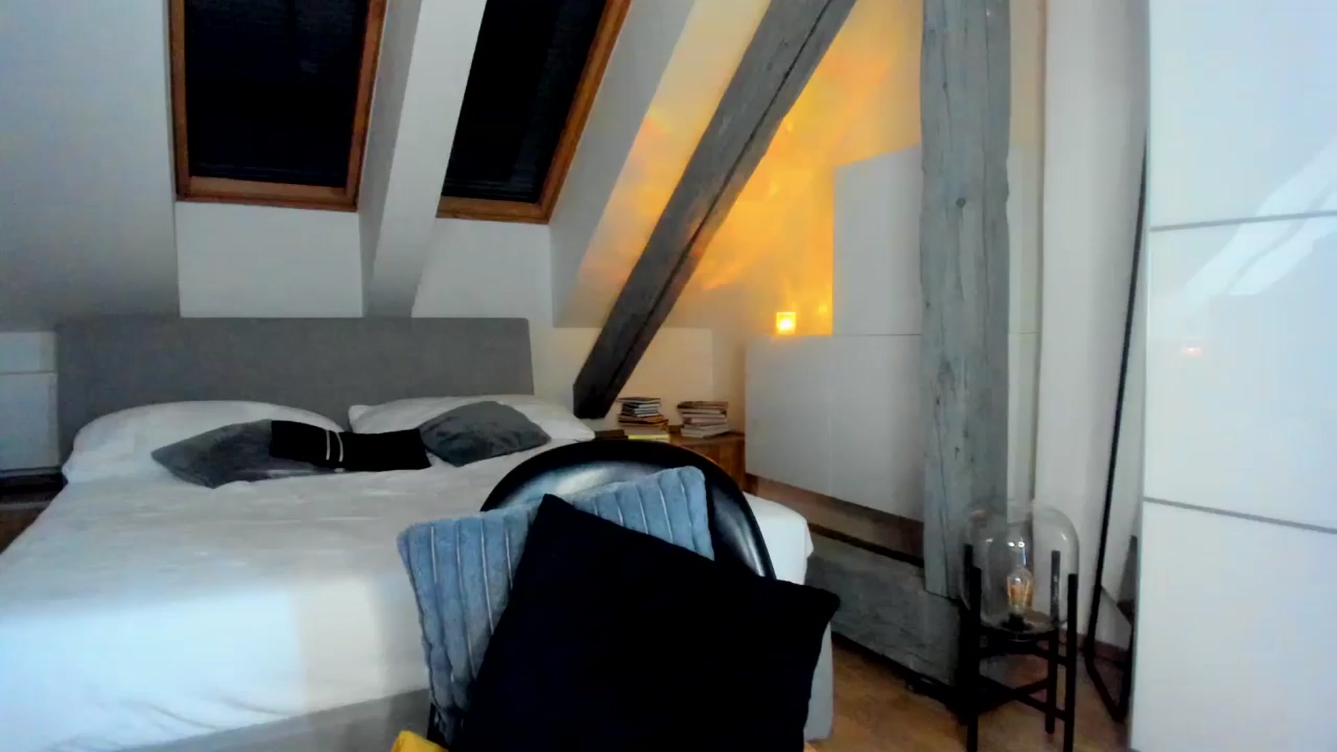 Gallery image thumbnail from Mi_Ha's myfreecams stream on, 03/15/2026, 16:52 image 13 of 20