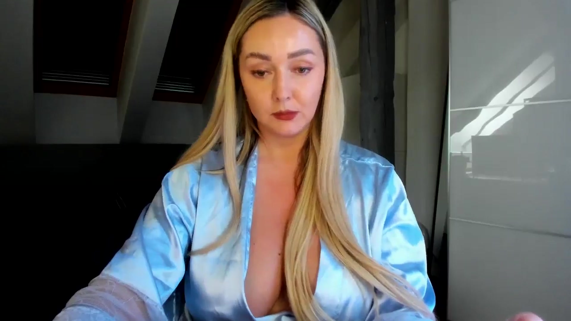 Gallery image thumbnail from Mi_Ha's myfreecams stream on, 03/25/2026, 15:26 image 2 of 20