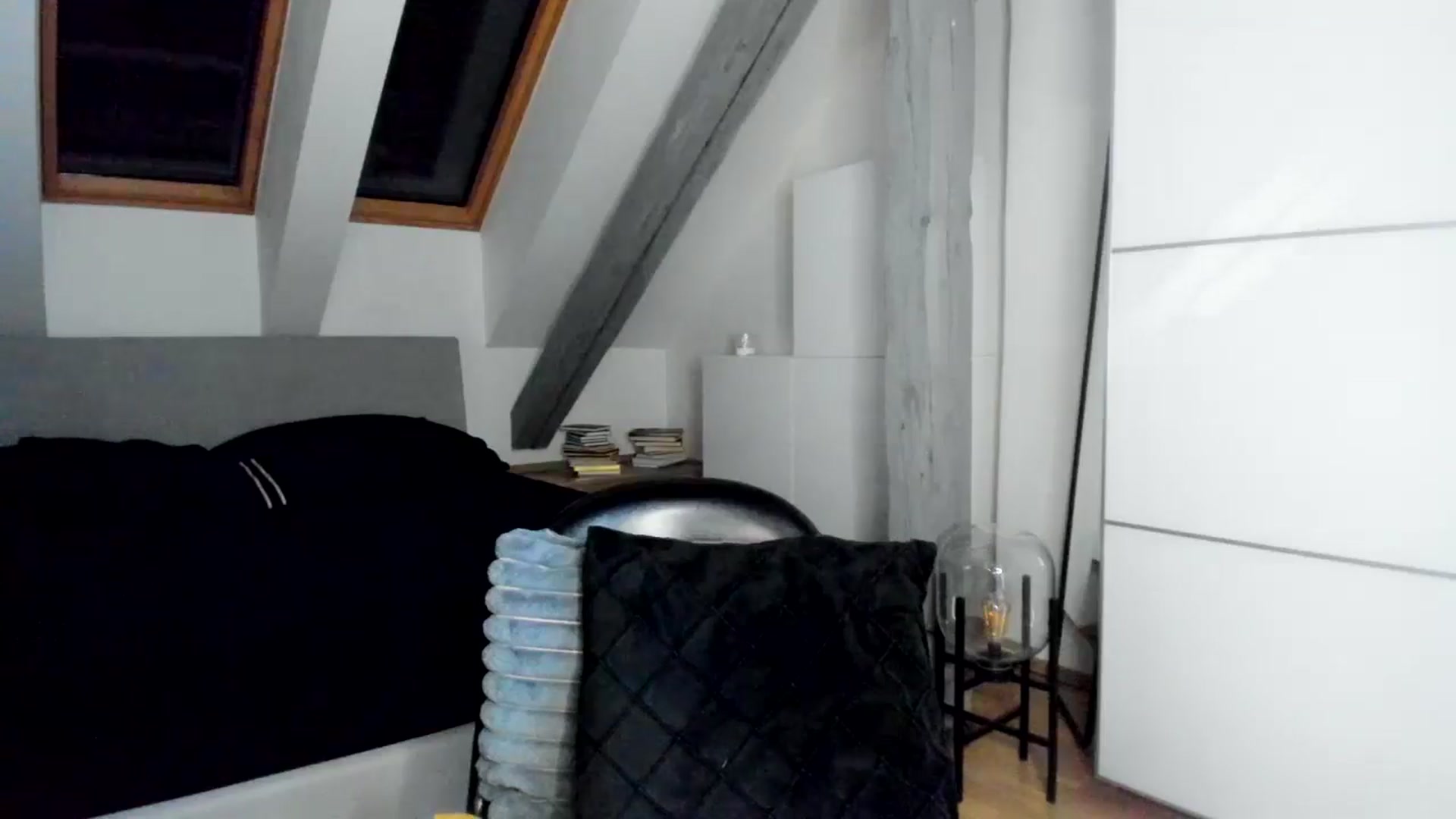 Gallery image thumbnail from Mi_Ha's myfreecams stream on, 03/25/2026, 17:09 image 10 of 20