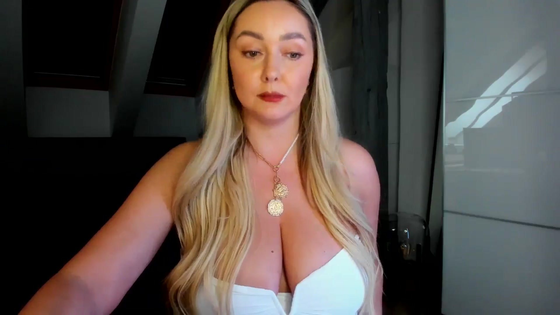 Gallery image thumbnail from Mi_Ha's myfreecams stream on, 03/29/2026, 16:31 image 10 of 20
