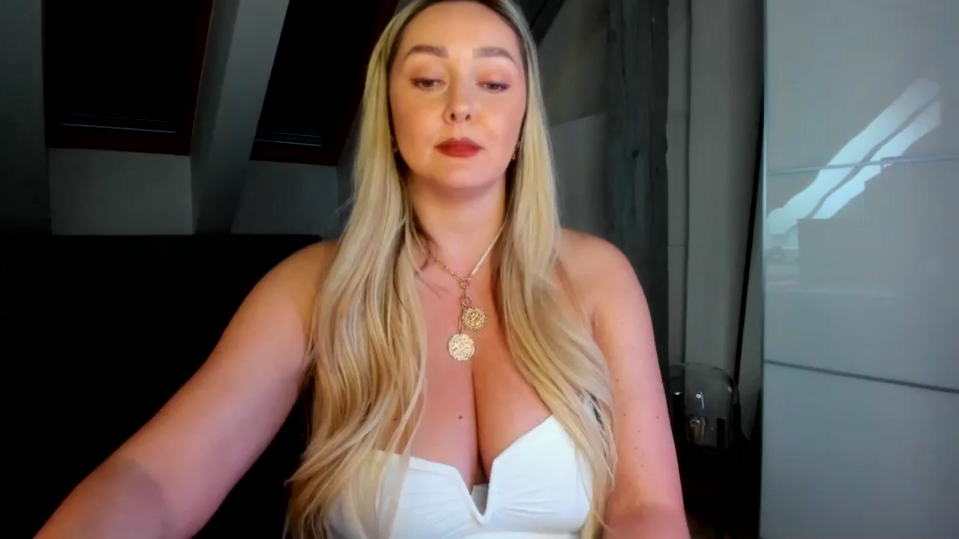 Gallery image thumbnail from Mi_Ha's myfreecams stream on, 03/29/2026, 16:31 image 1 of 20