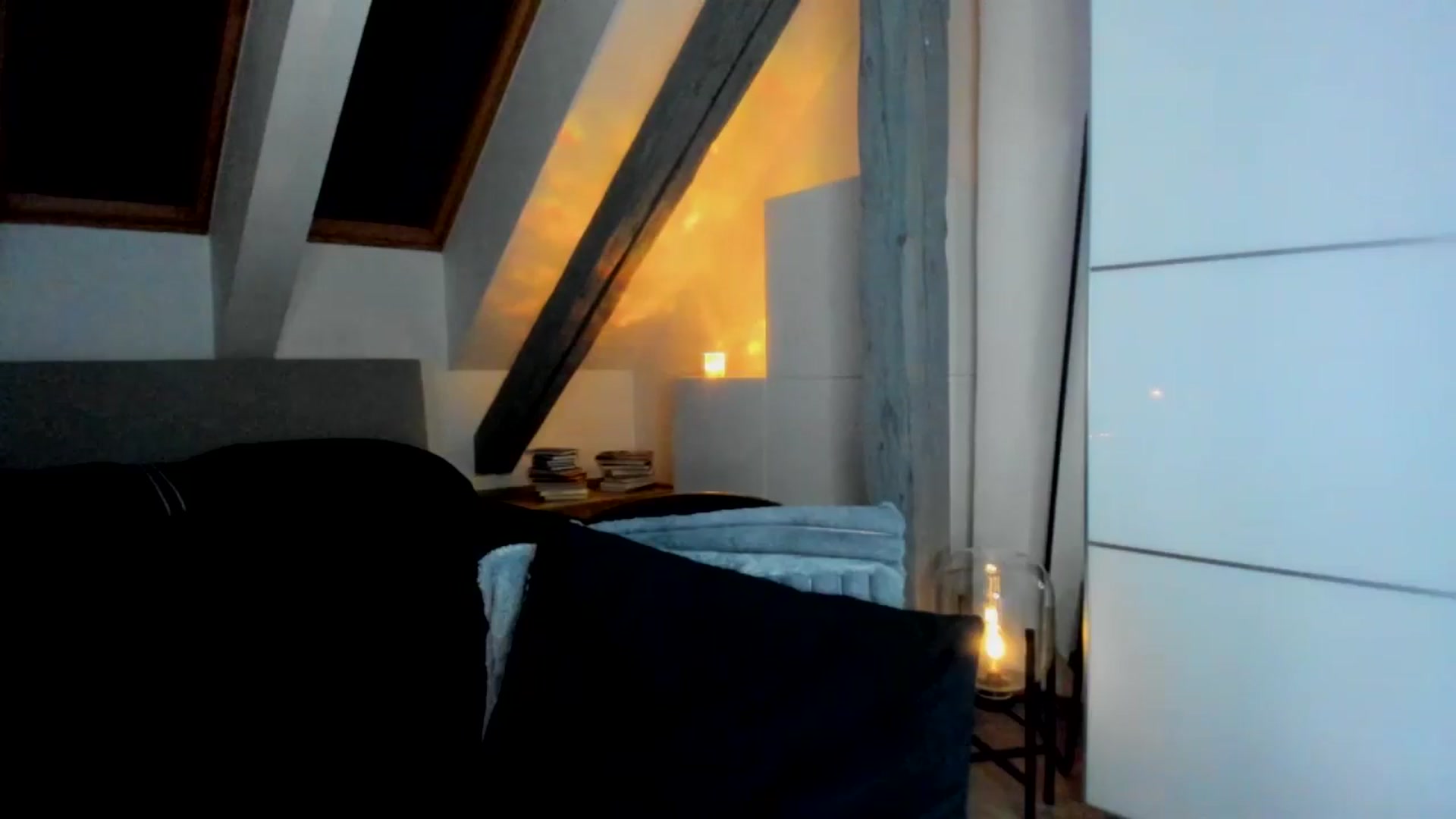 Gallery image thumbnail from Mi_Ha's myfreecams stream on, 03/31/2026, 21:03 image 17 of 20