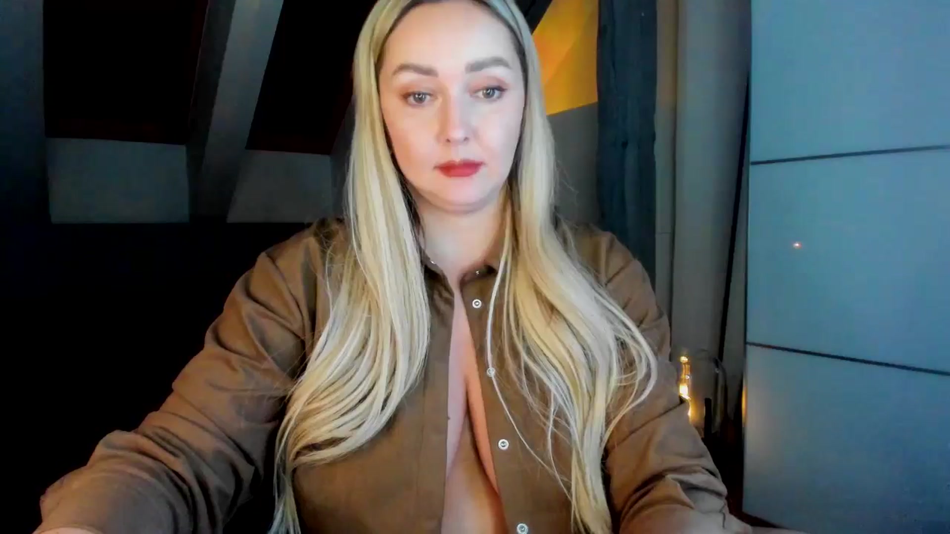 Gallery image thumbnail from Mi_Ha's myfreecams stream on, 04/01/2026, 20:25 image 10 of 20