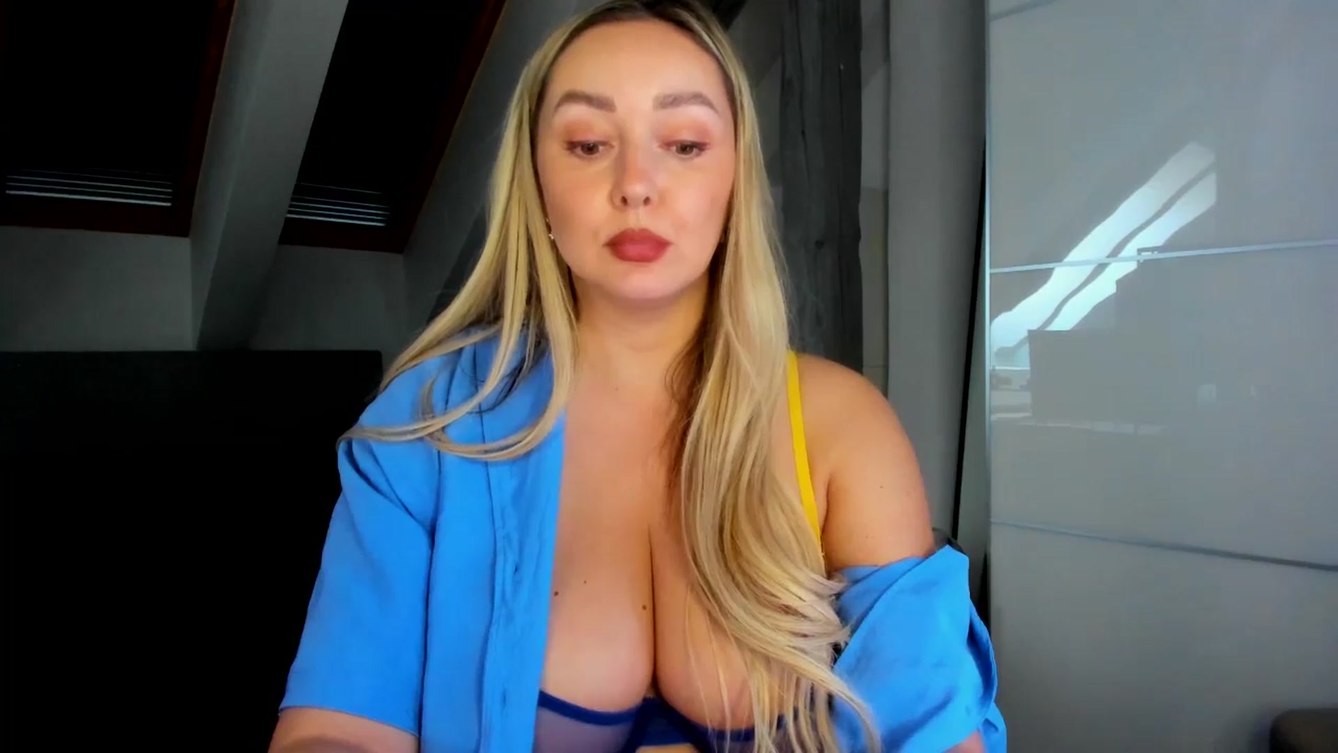 Gallery image thumbnail from Mi_Ha's myfreecams stream on, 04/02/2026, 13:34 image 12 of 20