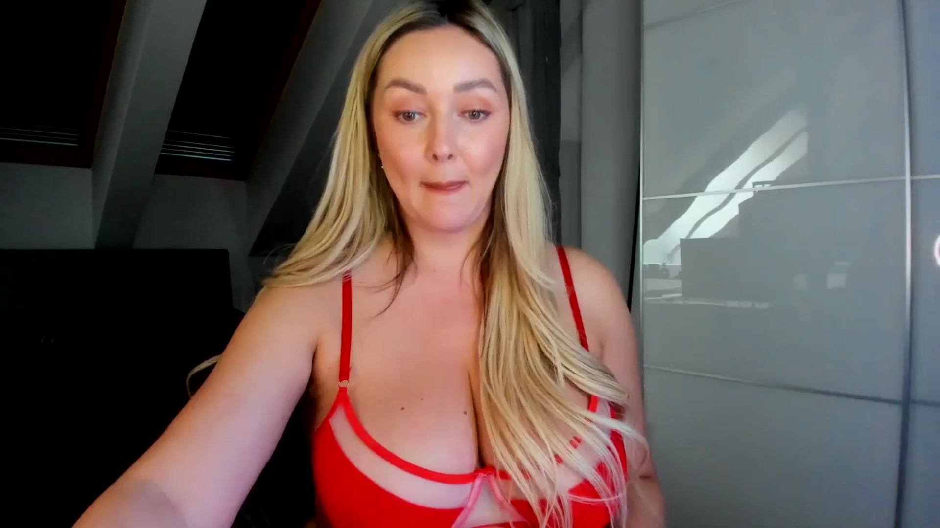 Gallery image thumbnail from Mi_Ha's myfreecams stream on, 04/03/2026, 15:22 image 20 of 20
