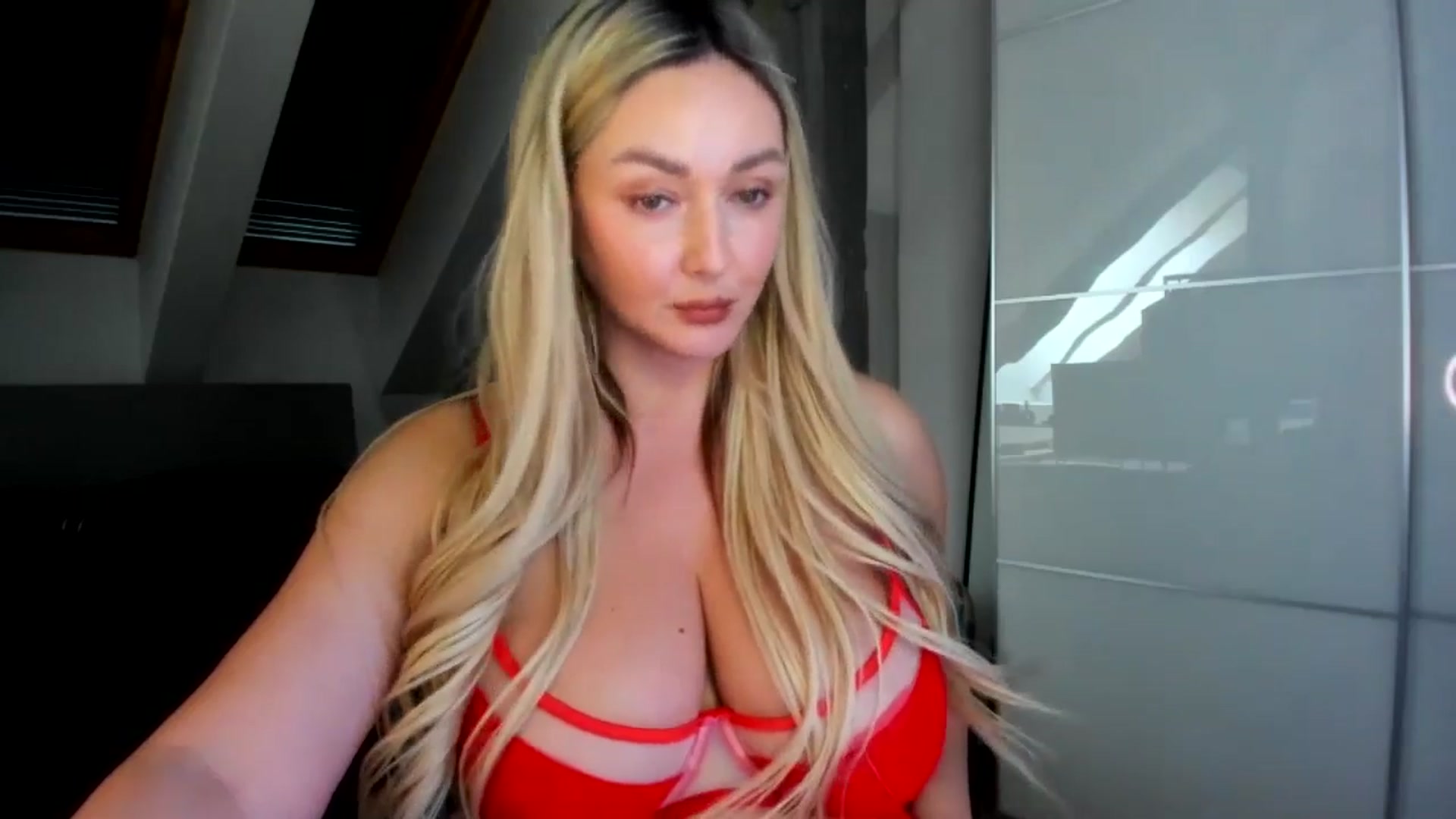 Gallery image thumbnail from Mi_Ha's myfreecams stream on, 04/03/2026, 15:22 image 4 of 20