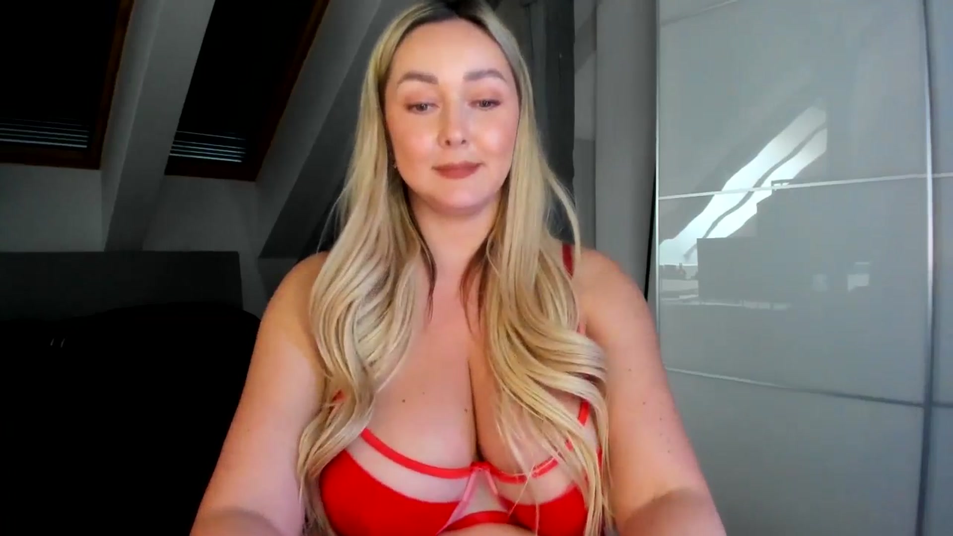 Gallery image thumbnail from Mi_Ha's myfreecams stream on, 04/03/2026, 15:22 image 10 of 20