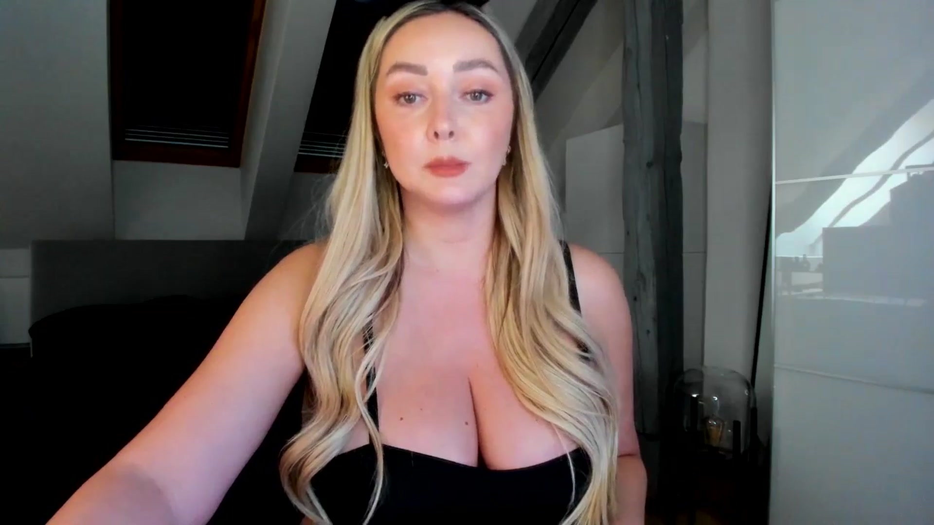 Gallery image thumbnail from Mi_Ha's myfreecams stream on, 04/04/2026, 14:24 image 13 of 20