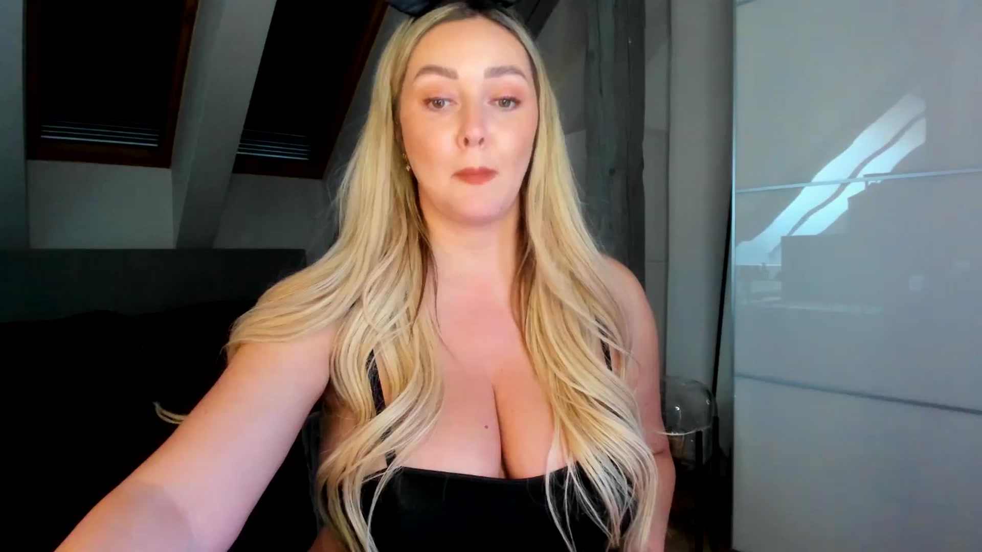 Gallery image thumbnail from Mi_Ha's myfreecams stream on, 04/04/2026, 16:26 image 10 of 20