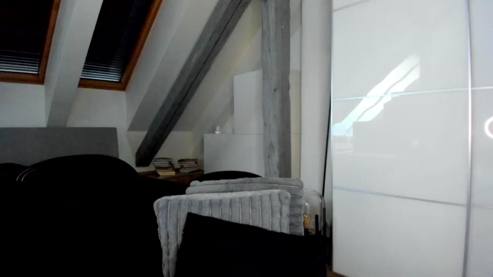 Gallery image thumbnail from Mi_Ha's myfreecams stream on, 04/06/2026, 14:51 image 17 of 20