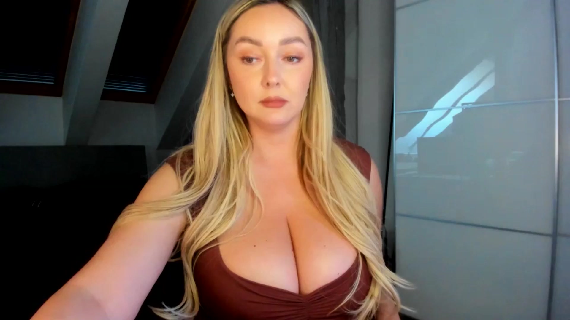 Gallery image thumbnail from Mi_Ha's myfreecams stream on, 04/06/2026, 15:53 image 19 of 20