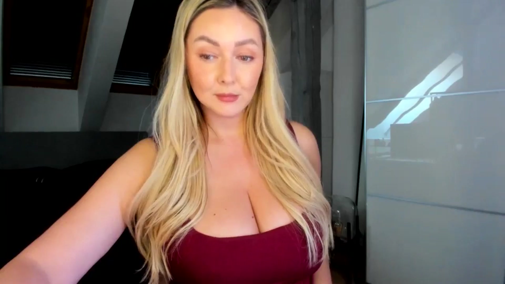 Gallery image thumbnail from Mi_Ha's myfreecams stream on, 04/08/2026, 14:09 image 8 of 20