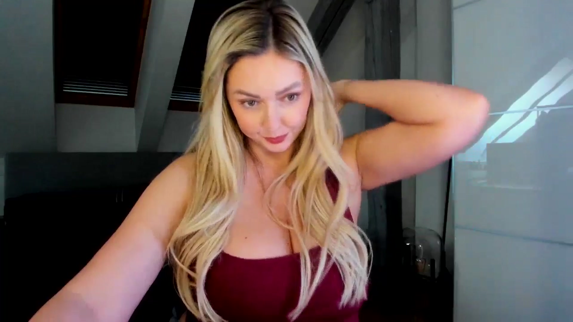 Gallery image thumbnail from Mi_Ha's myfreecams stream on, 04/08/2026, 15:26 image 7 of 20