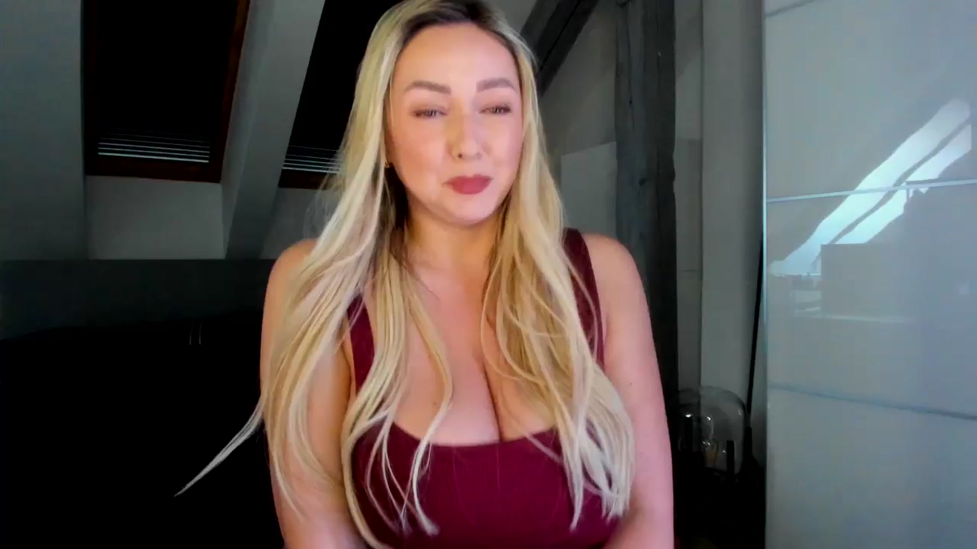 Gallery image thumbnail from Mi_Ha's myfreecams stream on, 04/08/2026, 15:26 image 4 of 20