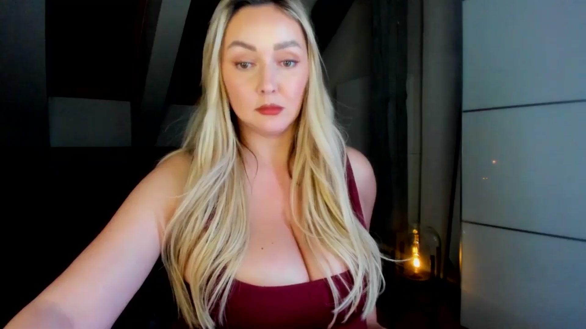 Gallery image thumbnail from Mi_Ha's myfreecams stream on, 04/08/2026, 20:09 image 7 of 20