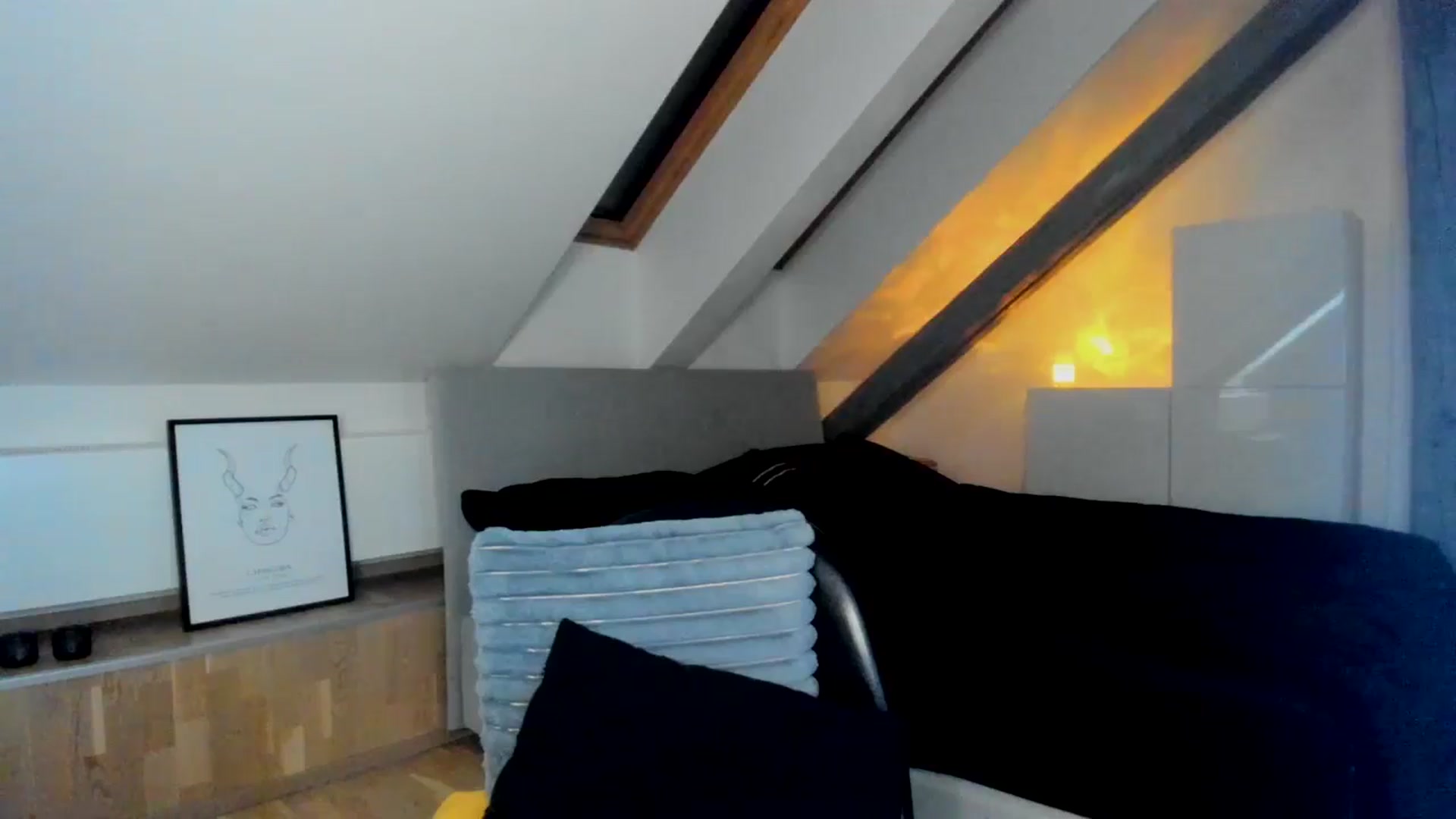 Gallery image thumbnail from Mi_Ha's myfreecams stream on, 04/10/2026, 16:48 image 16 of 20