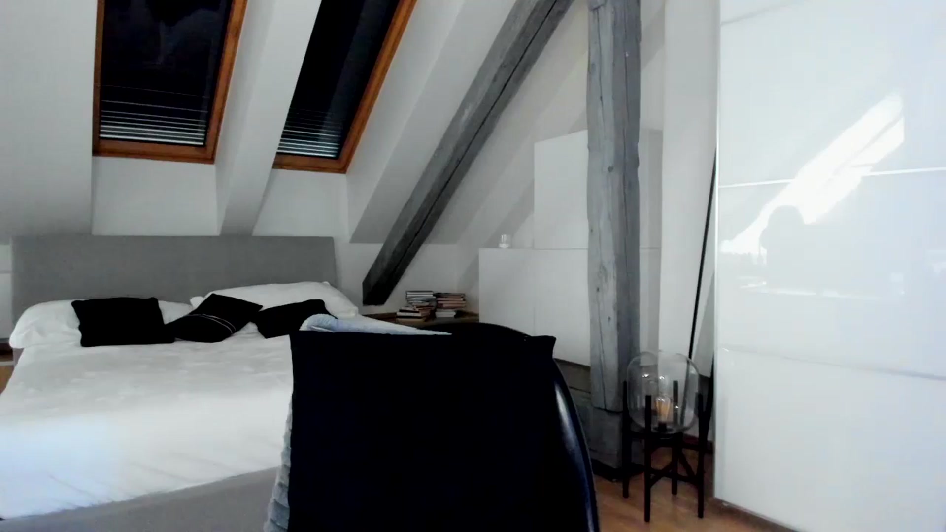Gallery image thumbnail from Mi_Ha's myfreecams stream on, 04/14/2026, 16:32 image 3 of 20