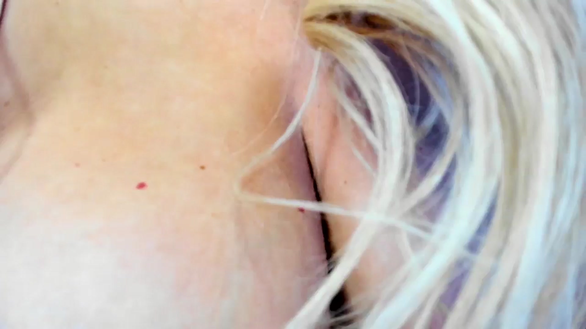 Gallery image thumbnail from Mi_Ha's myfreecams stream on, 04/15/2026, 12:58 image 17 of 20