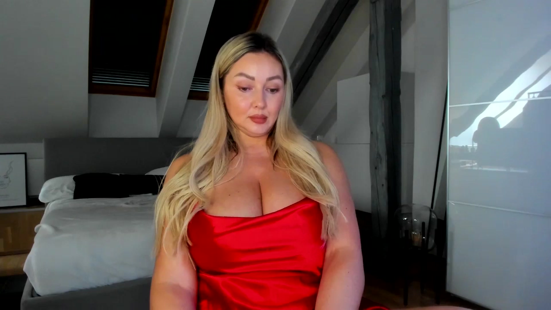 Gallery image thumbnail from Mi_Ha's myfreecams stream on, 04/19/2026, 13:30 image 3 of 20