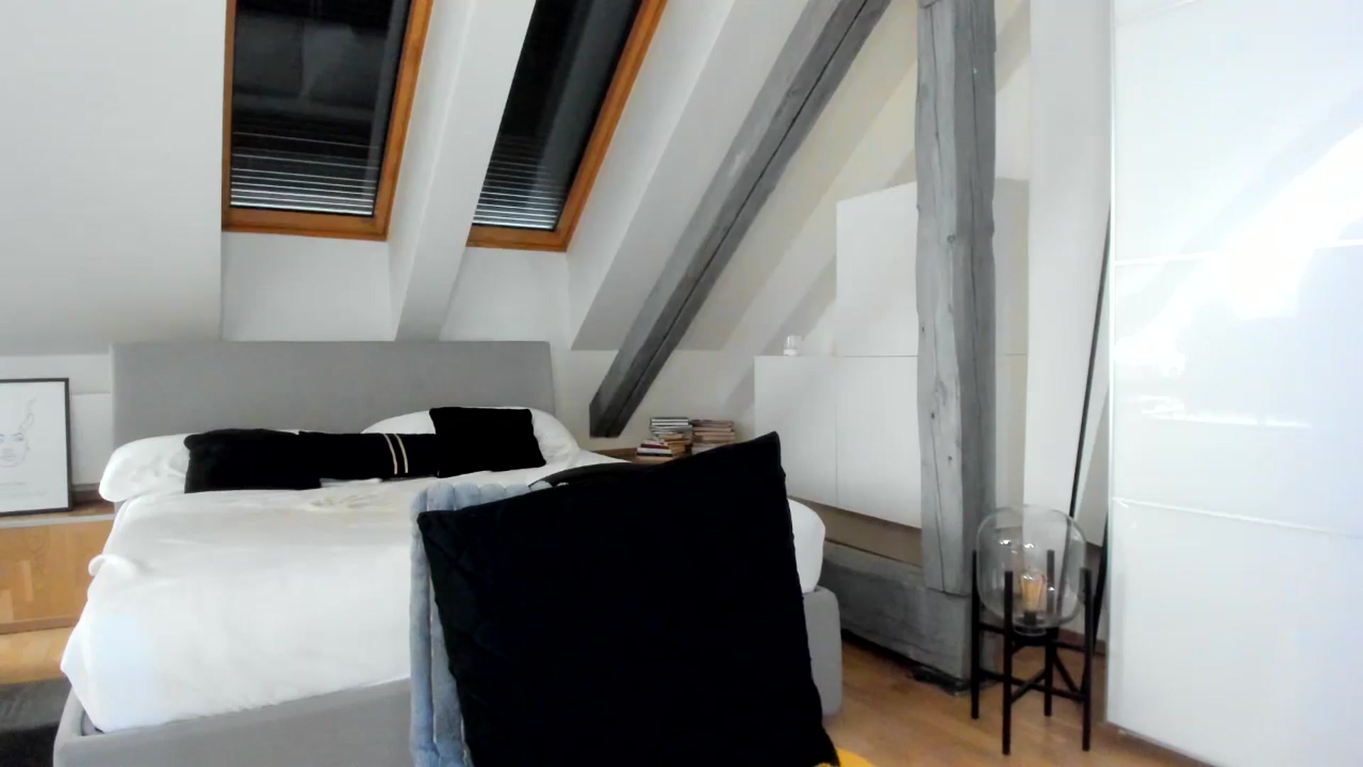 Gallery image thumbnail from Mi_Ha's myfreecams stream on, 04/19/2026, 13:30 image 18 of 20