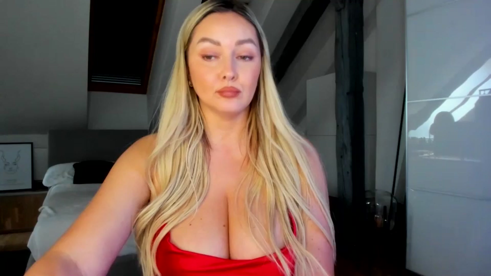 Gallery image thumbnail from Mi_Ha's myfreecams stream on, 04/19/2026, 15:40 image 17 of 20