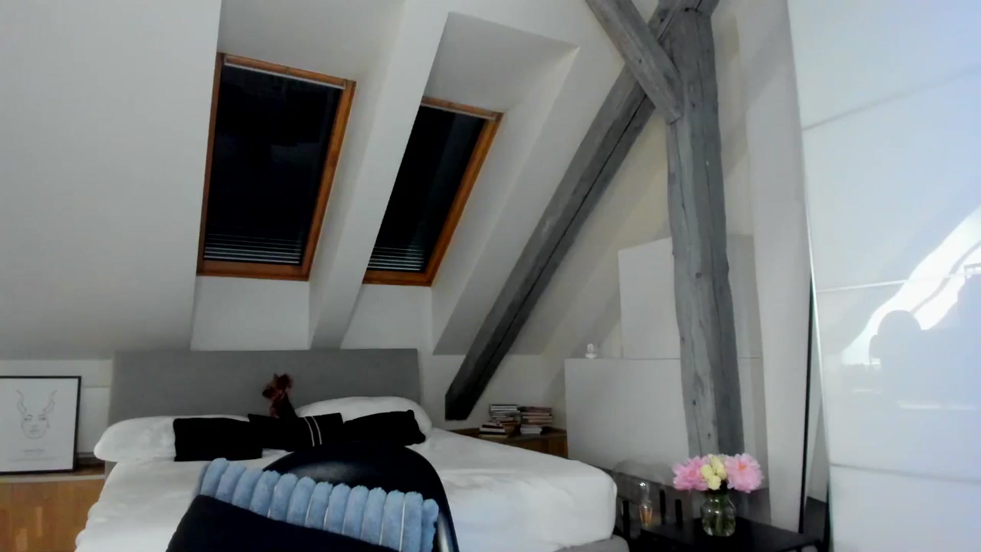Gallery image thumbnail from Mi_Ha's myfreecams stream on, 04/20/2026, 14:46 image 8 of 20