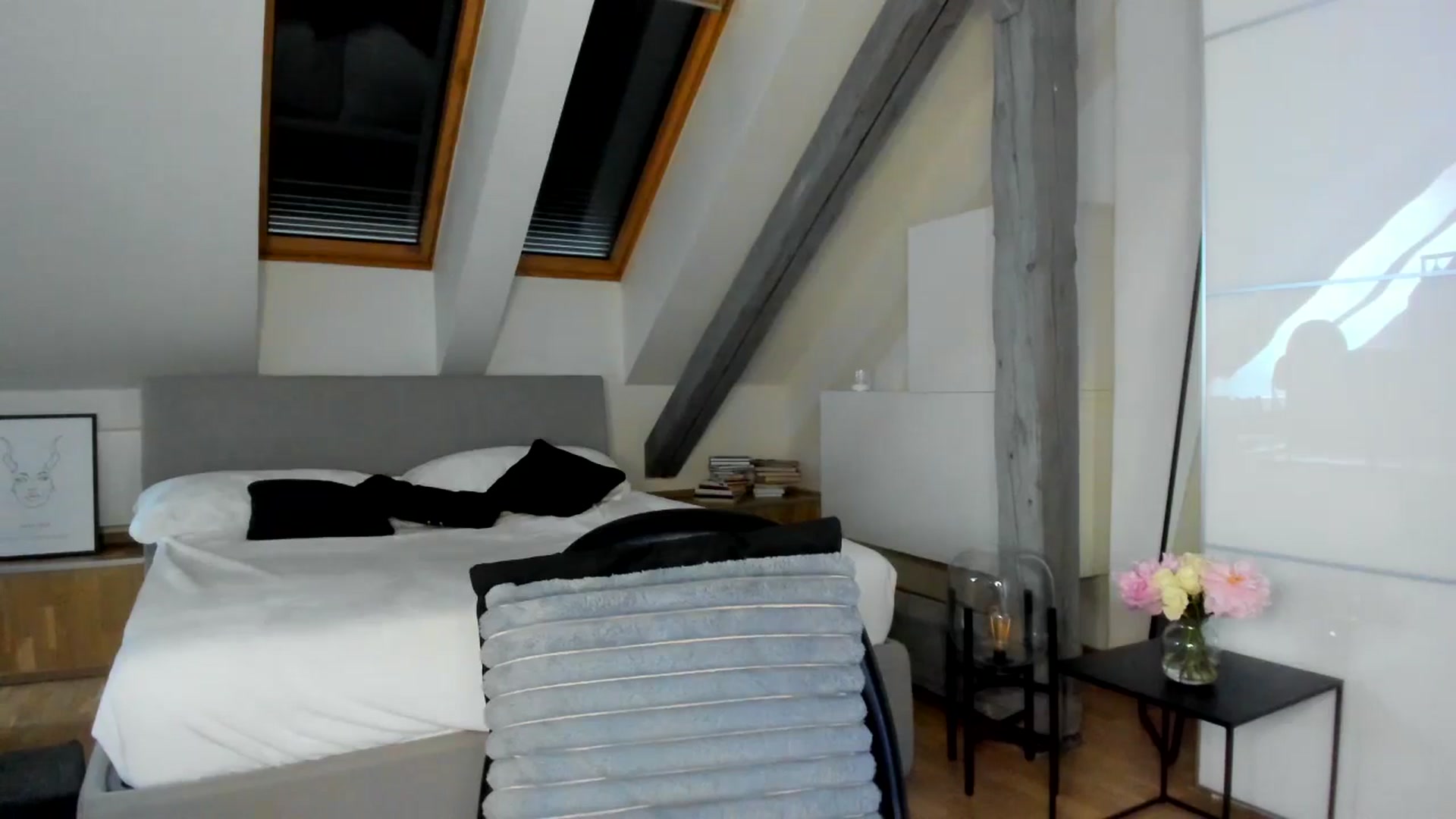 Gallery image thumbnail from Mi_Ha's myfreecams stream on, 04/22/2026, 13:40 image 5 of 20
