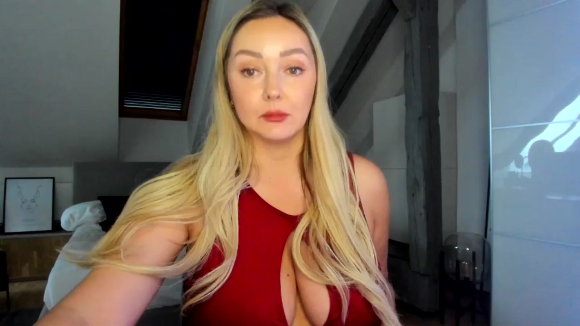 Gallery image thumbnail from Mi_Ha's myfreecams stream on, 04/28/2026, 15:44 image 3 of 20