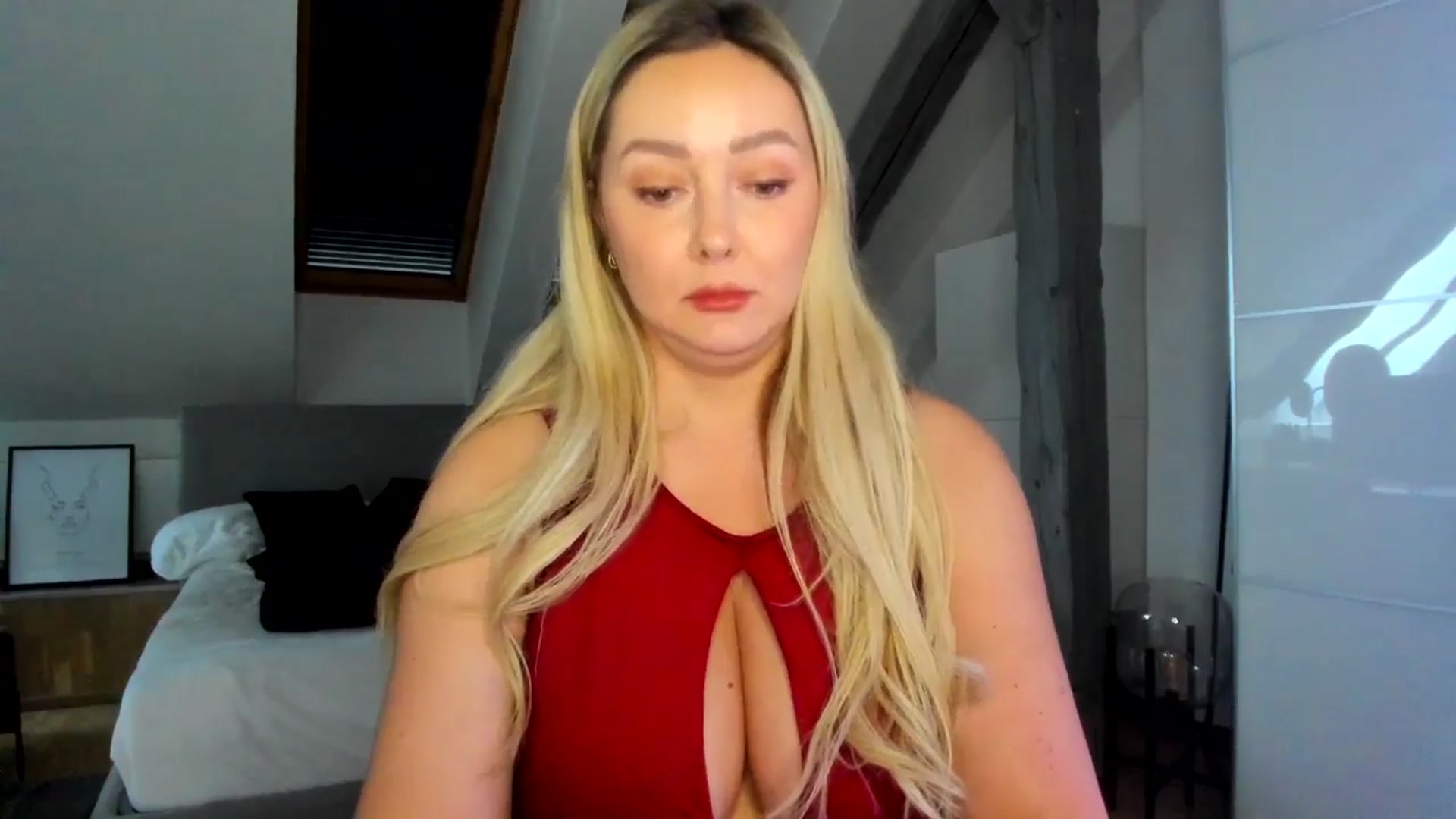 Gallery image thumbnail from Mi_Ha's myfreecams stream on, 04/28/2026, 15:44 image 12 of 20