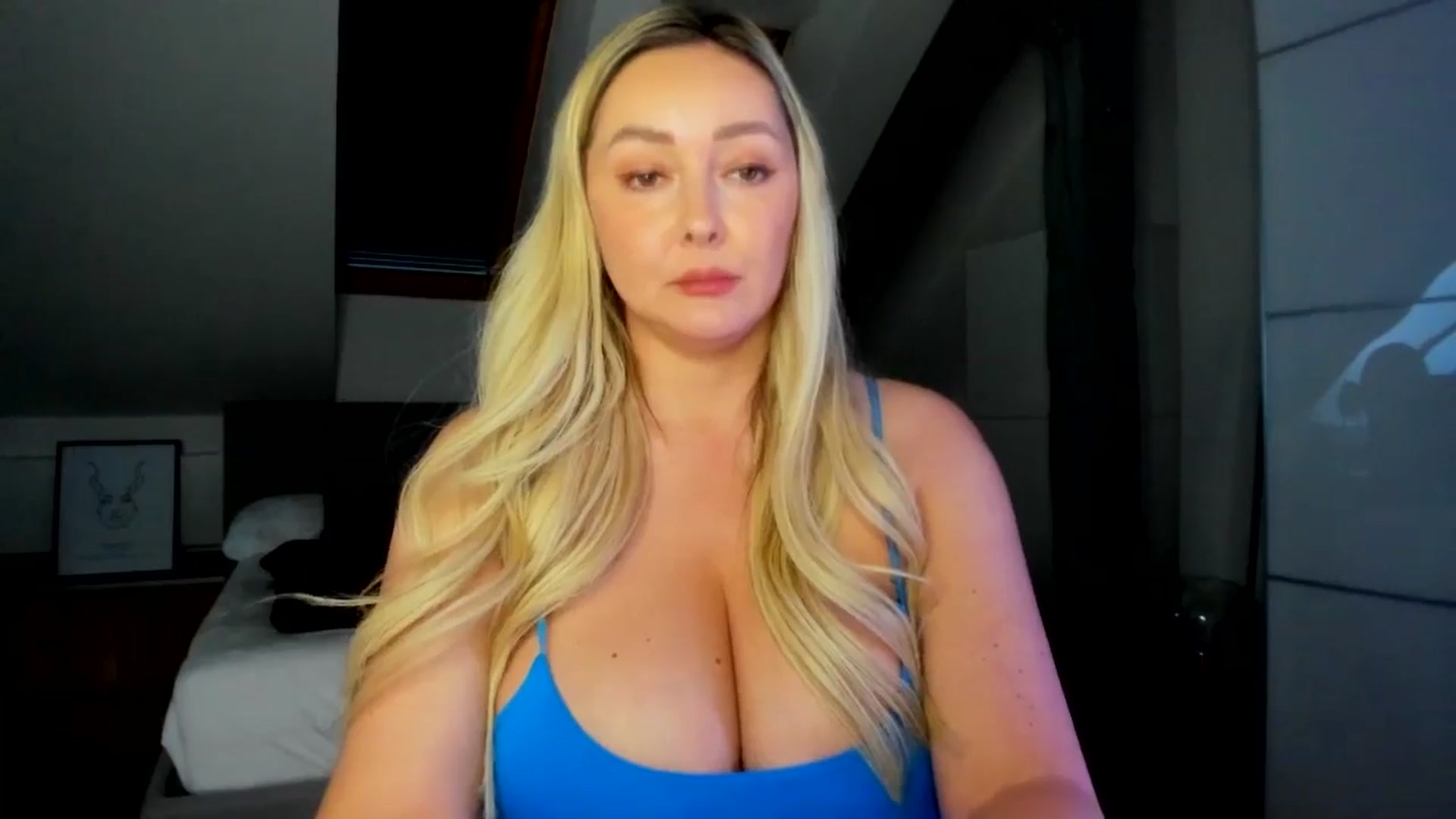 Gallery image thumbnail from Mi_Ha's myfreecams stream on, 05/02/2026, 15:32 image 17 of 20