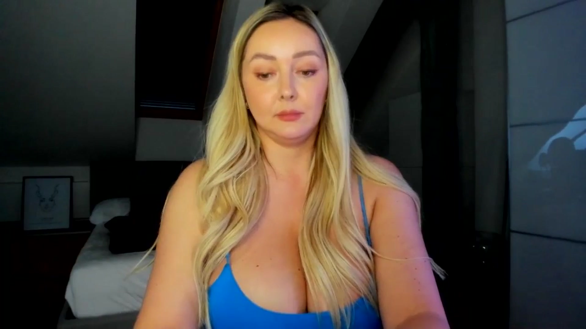 Gallery image thumbnail from Mi_Ha's myfreecams stream on, 05/02/2026, 15:32 image 12 of 20
