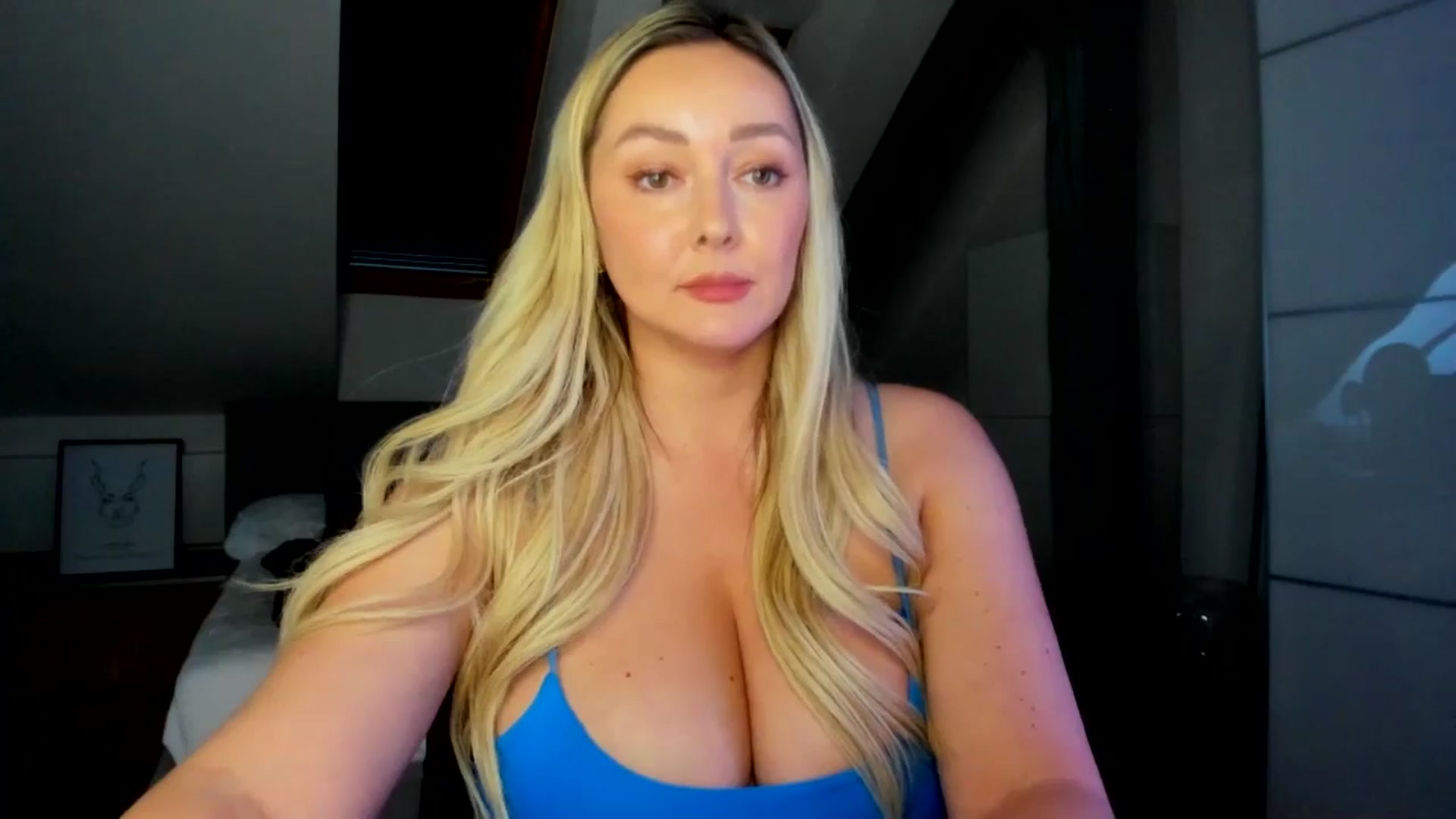 Gallery image thumbnail from Mi_Ha's myfreecams stream on, 05/02/2026, 15:32 image 16 of 20