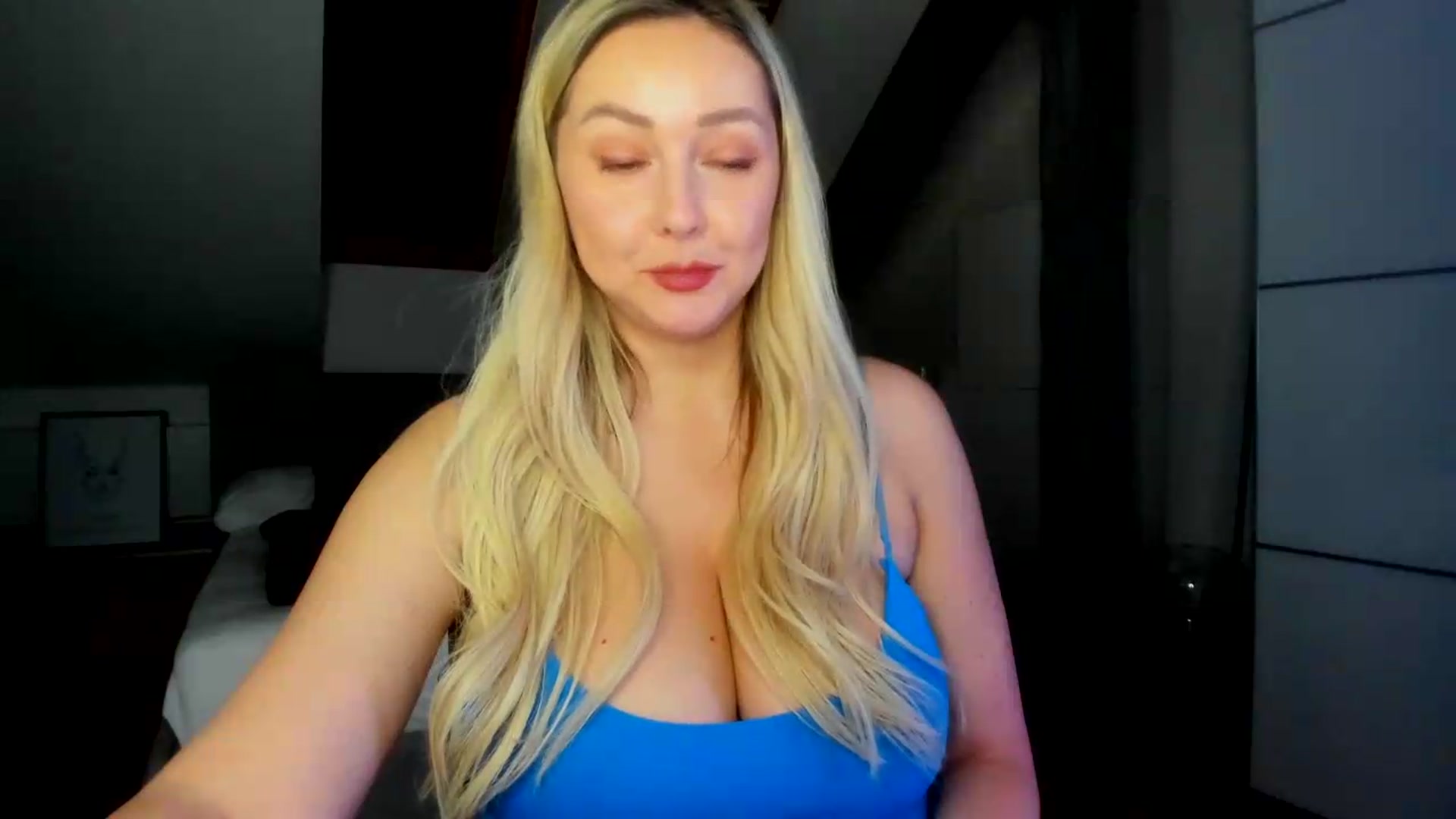 Gallery image thumbnail from Mi_Ha's myfreecams stream on, 05/02/2026, 21:04 image 4 of 20