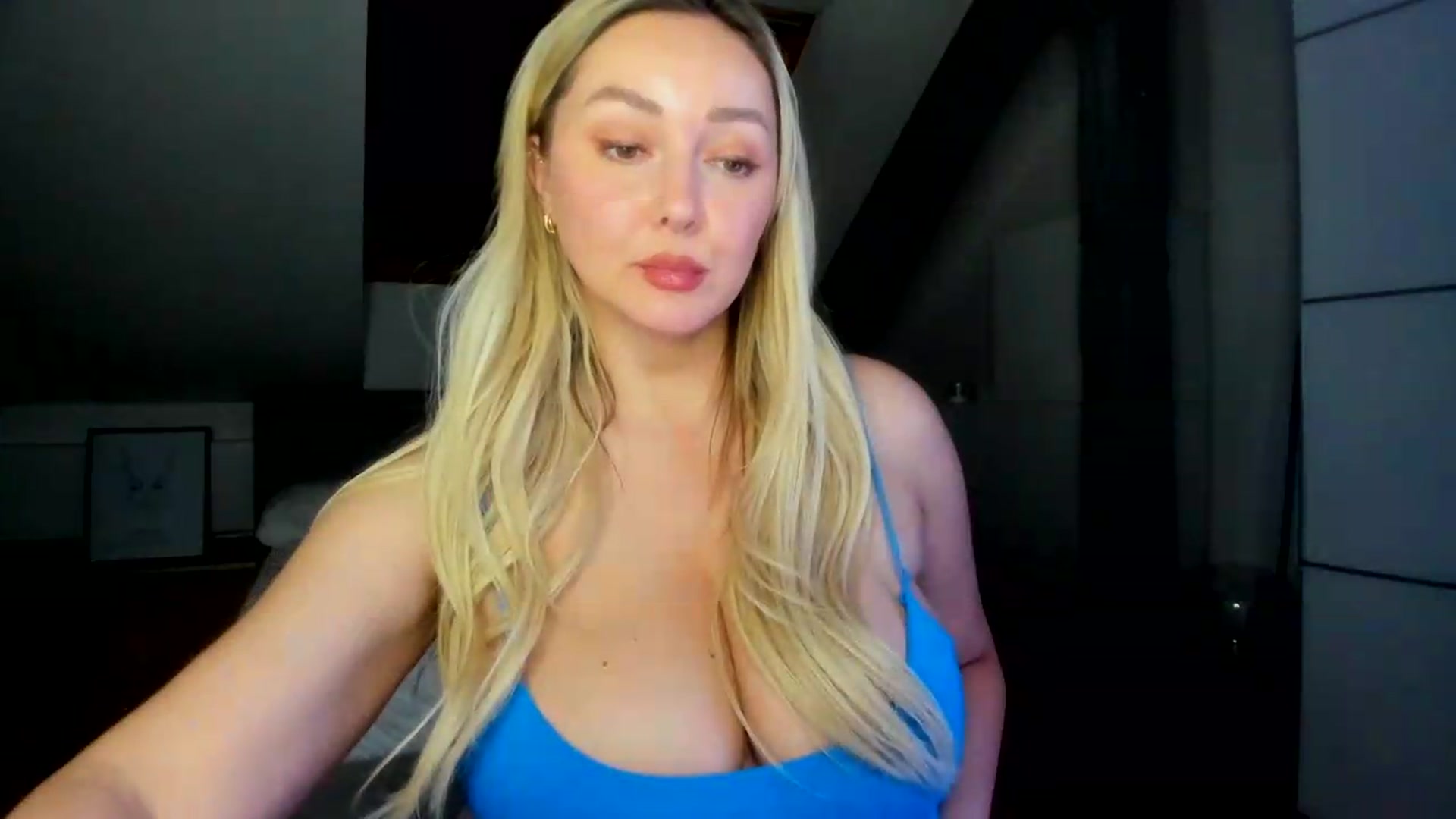 Gallery image thumbnail from Mi_Ha's myfreecams stream on, 05/02/2026, 22:53 image 9 of 20