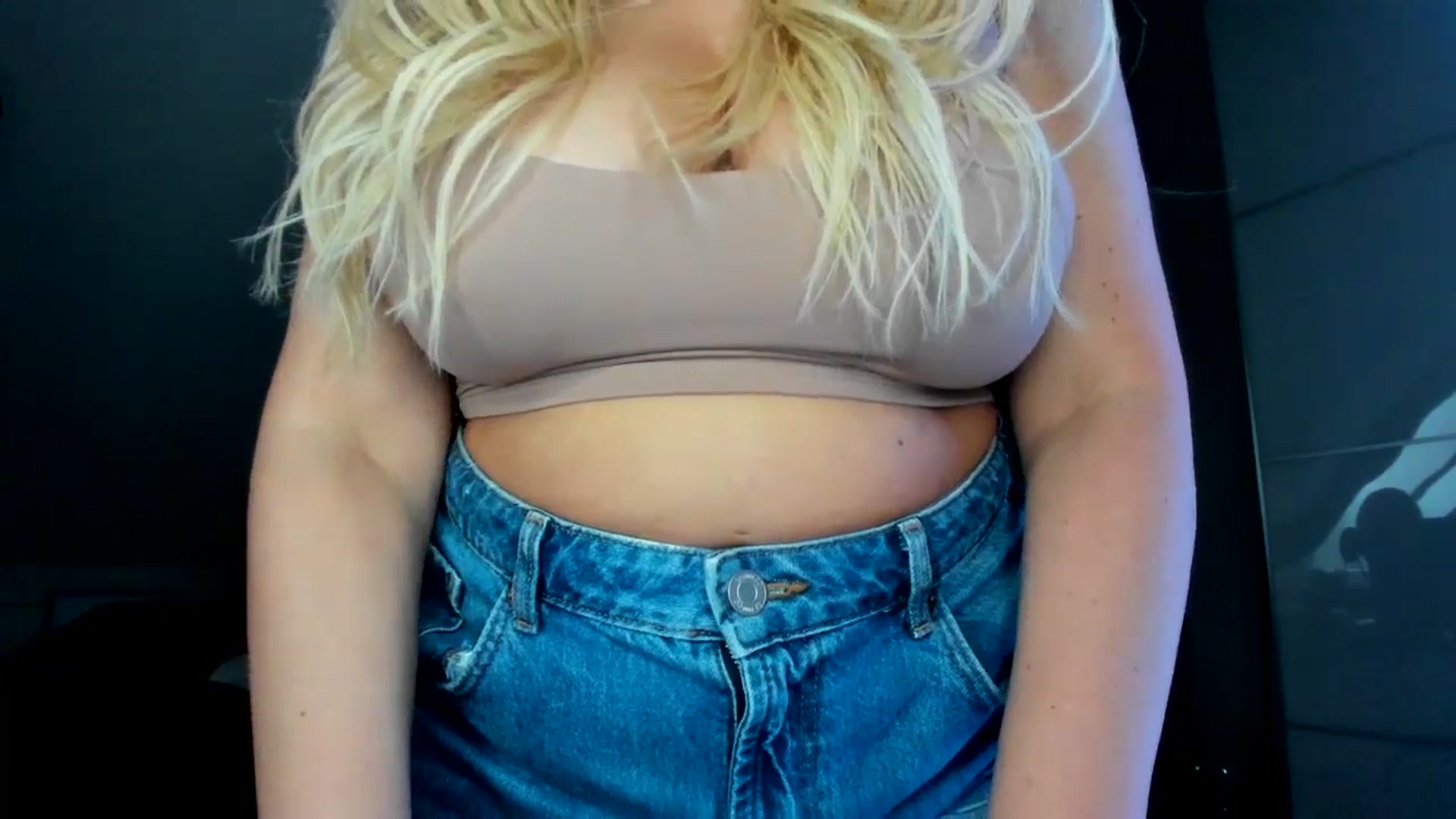 Gallery image thumbnail from Mi_Ha's myfreecams stream on, 05/04/2026, 16:19 image 20 of 20
