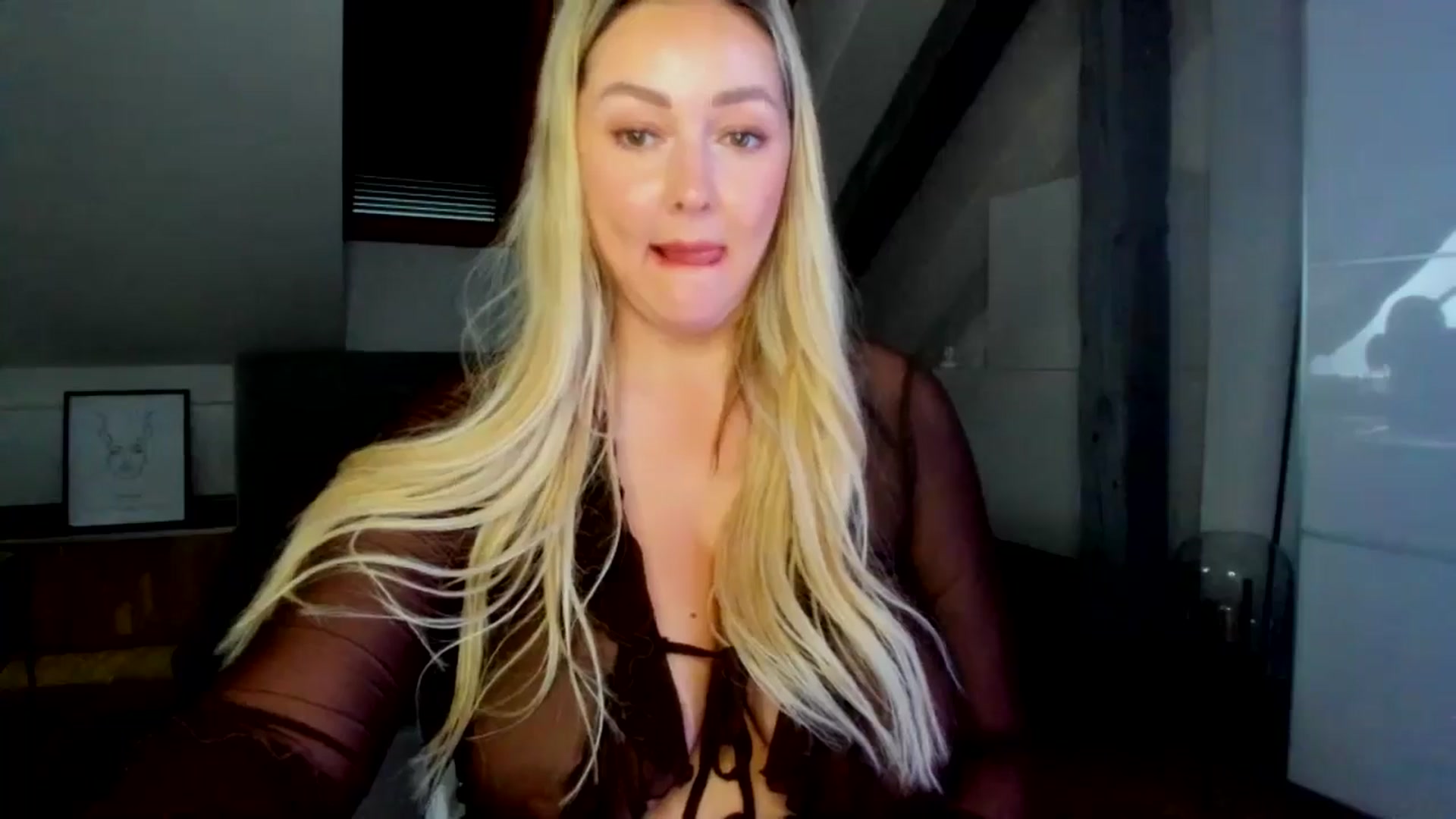 Gallery image thumbnail from Mi_Ha's myfreecams stream on, 05/05/2026, 14:18 image 16 of 20