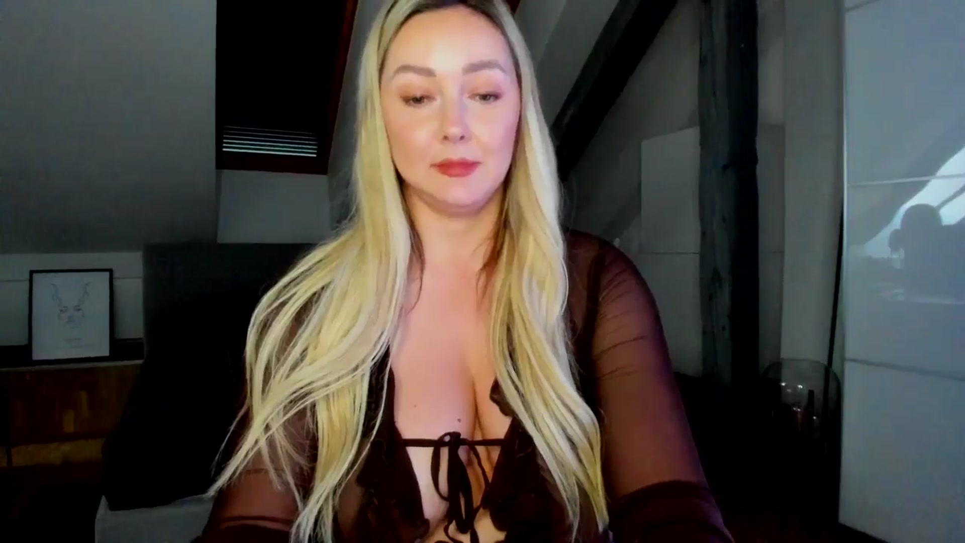 Gallery image thumbnail from Mi_Ha's myfreecams stream on, 05/05/2026, 15:53 image 18 of 20