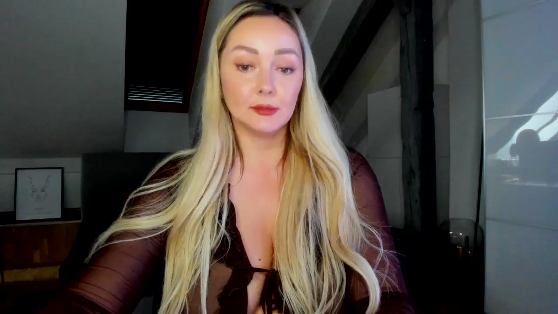 Gallery image thumbnail from Mi_Ha's myfreecams stream on, 05/05/2026, 15:53 image 6 of 20